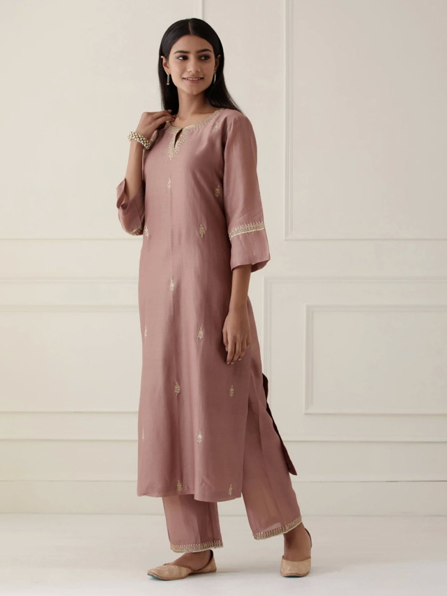 Ikshita Choudhary Dust Pink Sanjh Embroidered Kurta