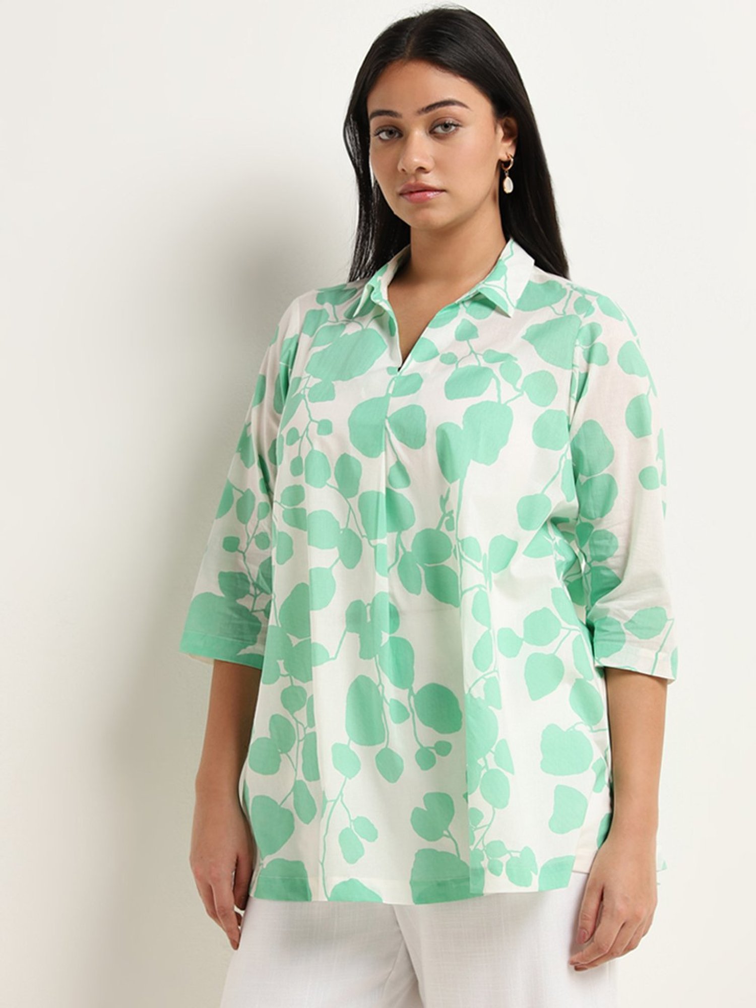 Diza by Westside Light Green Foliage Printed Straight Cotton Kurti