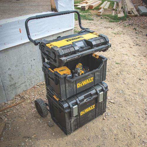 DEWALT DWST08810 Radio and Charging System