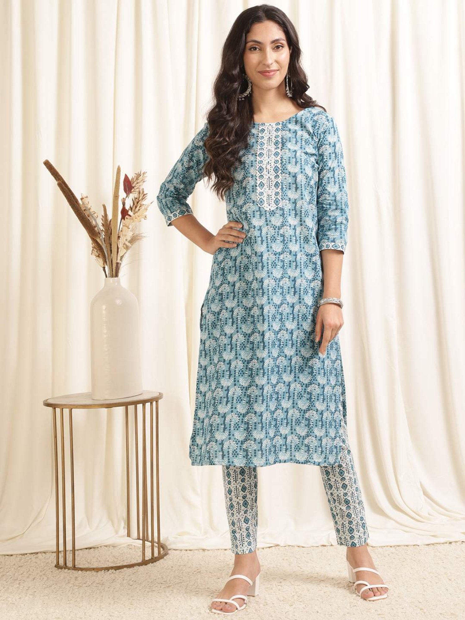 Rangita Blue & White Cotton Printed Kurta Pant Set
