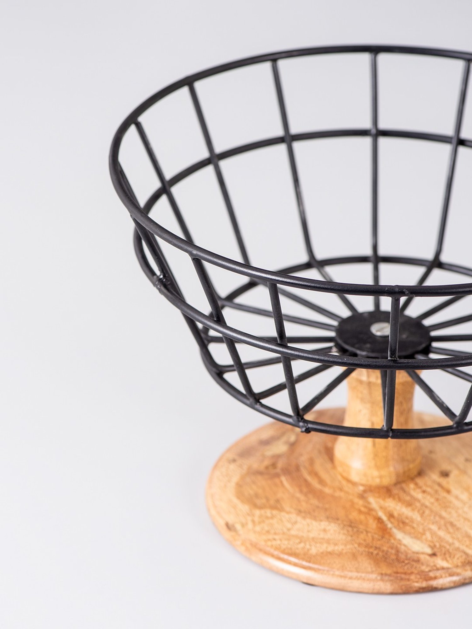 Nestroots Solid Black Iron Fruit Basket