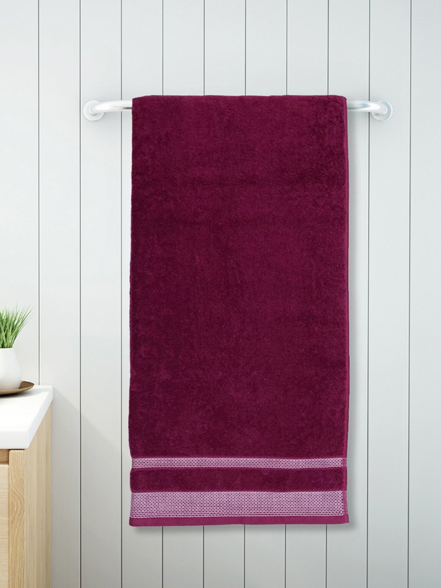 Spaces Hygro Sangaria Viloet 600 GSM Cotton Bath Towel