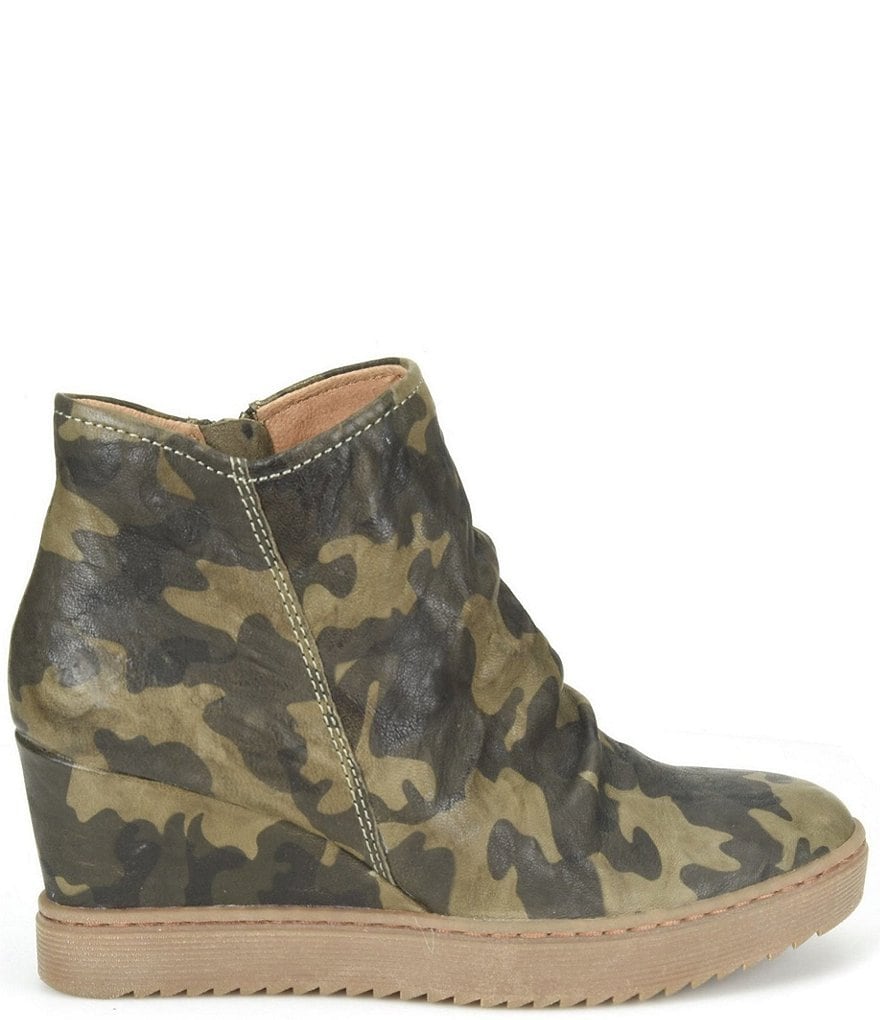Sofft Siri Waterproof Suede Camouflage Wedge Ankle Boots