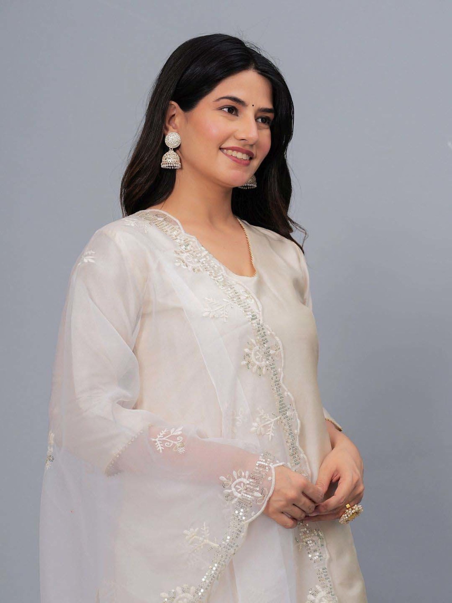 Stylum White Embroidered Dupatta