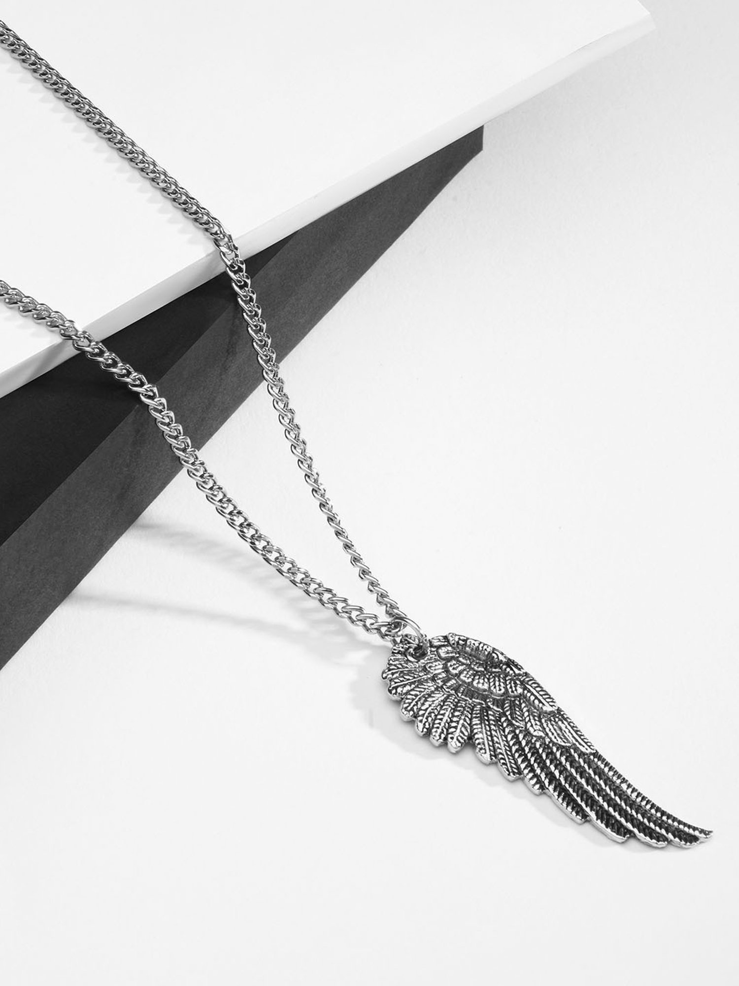 ToniQ Gold-Plated White Baroque Choker Necklace for Women