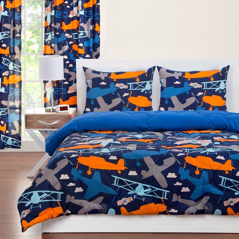 Full/Queen Take Flight Reversible Comforter With Sham Set Blue - Crayola