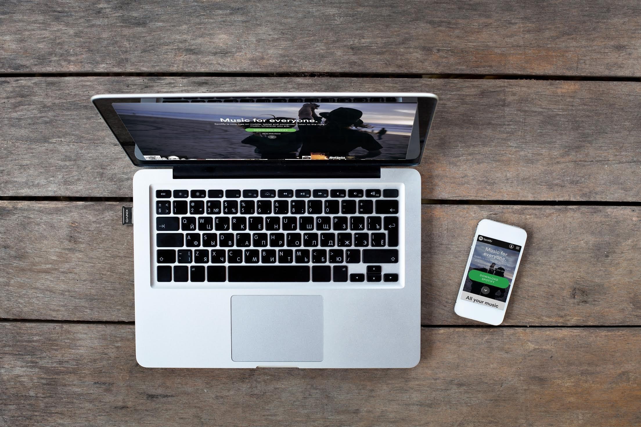 Kinivo BTD-400 Bluetooth 4.0 Low Energy USB Adapter - Works With Windows 10 / 8.1 / 8 / Windows 7 / Vista, Raspberry Pi , Linux