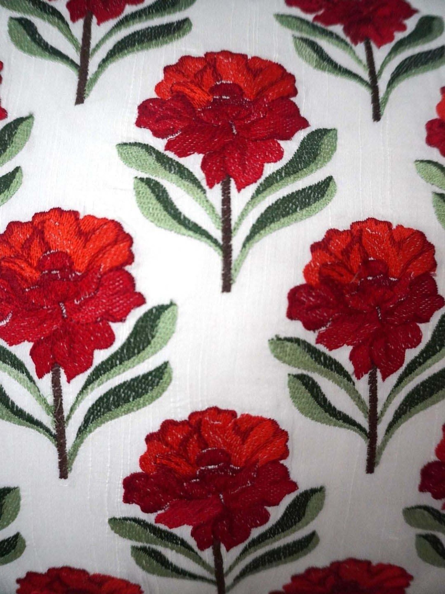 TARA Sparkling Homes Bagh-e-Khaas Red & White Cotton Cushion Cover - Set of 4