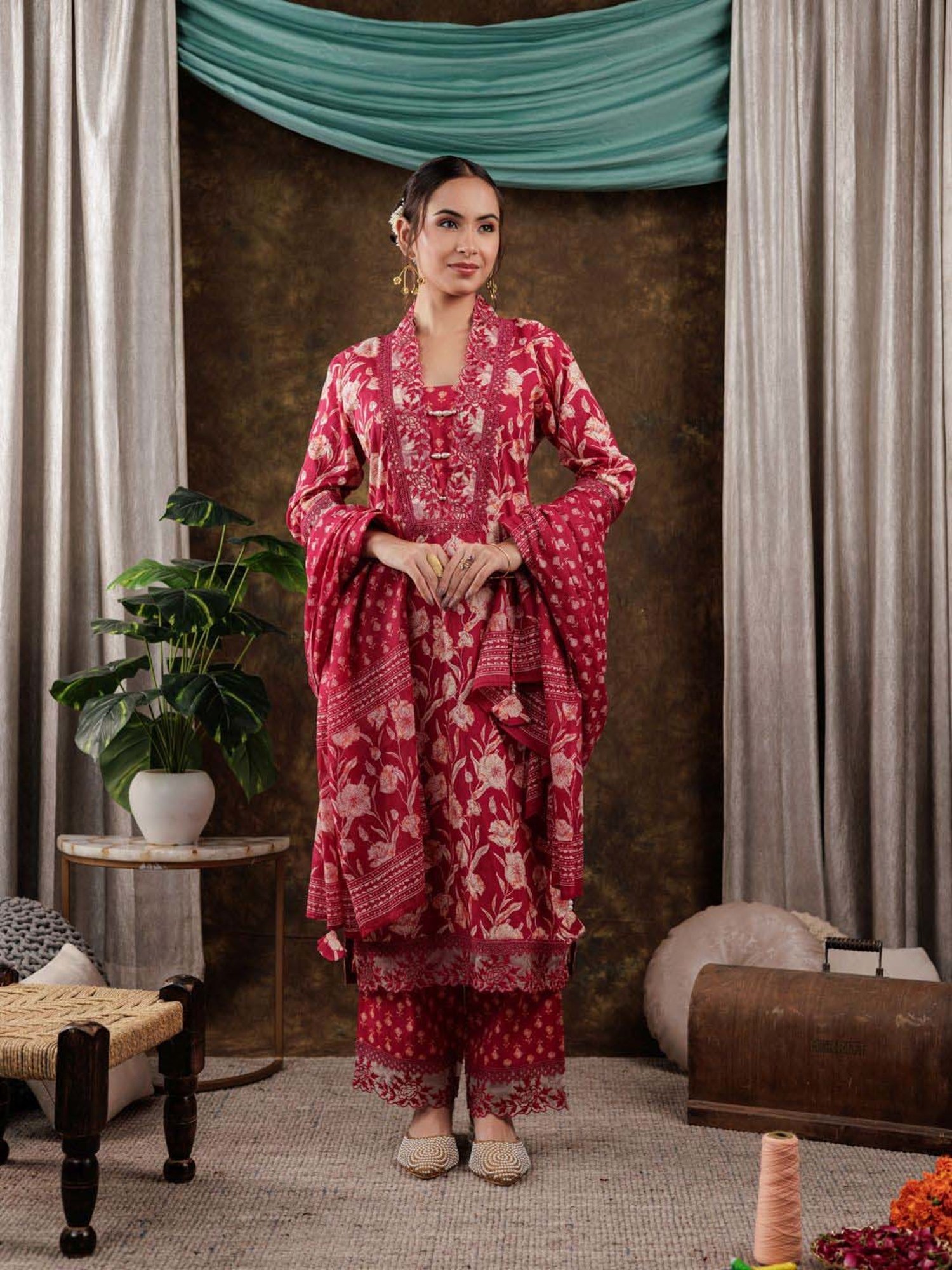 Yufta Pink Cotton Printed Kurta Pant Set With Dupatta