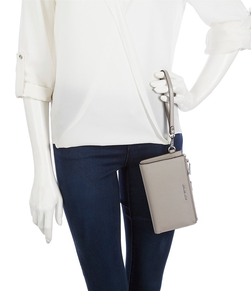 HOBO Link Leather Zip Wristlet