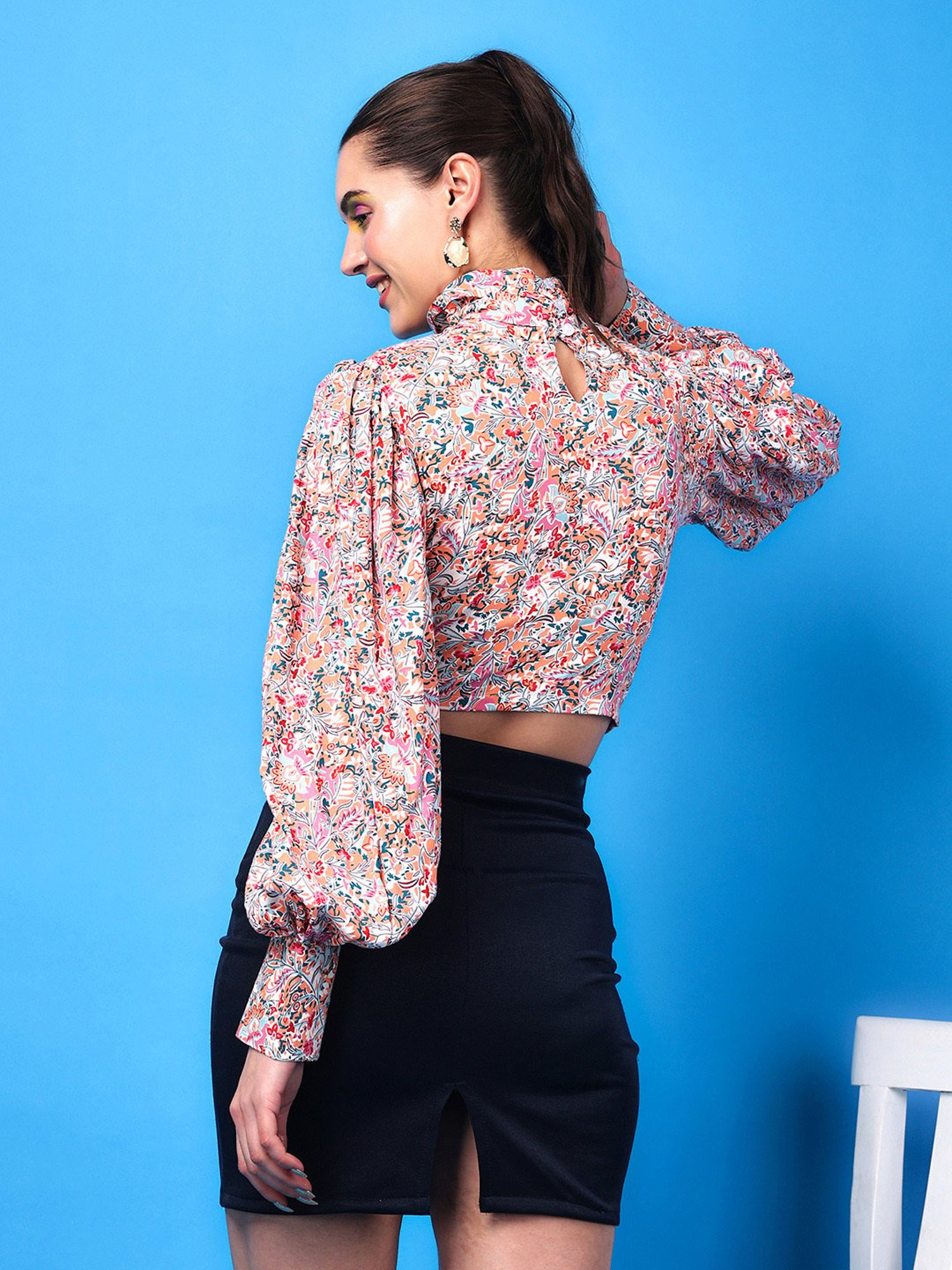 Scorpius Multicolor Floral Print Crop Top