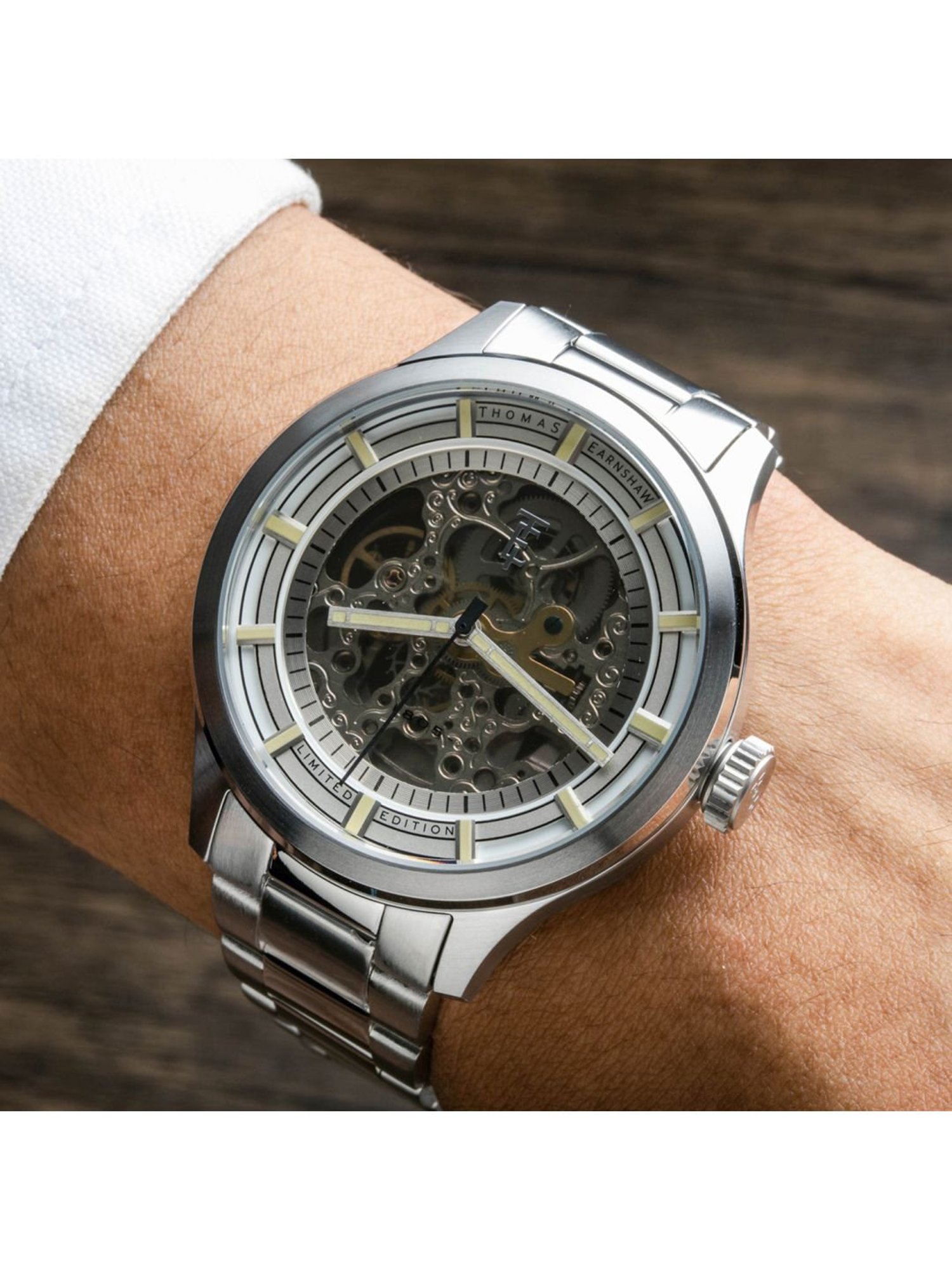 Earnshaw ES-8257-22 Scott Analog Watch for Men