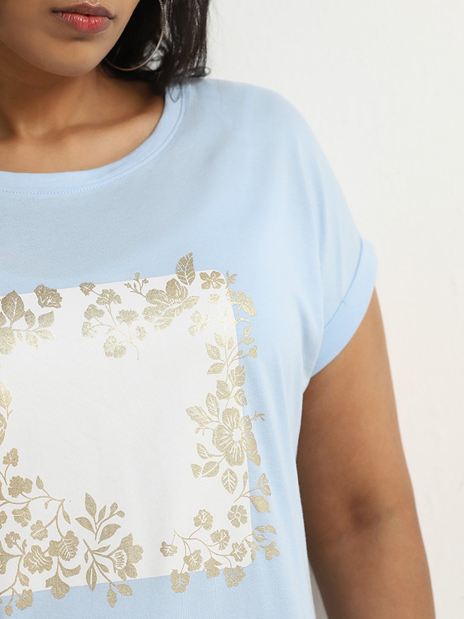 Gia by Westside Light Blue Floral Printed T-Shirt