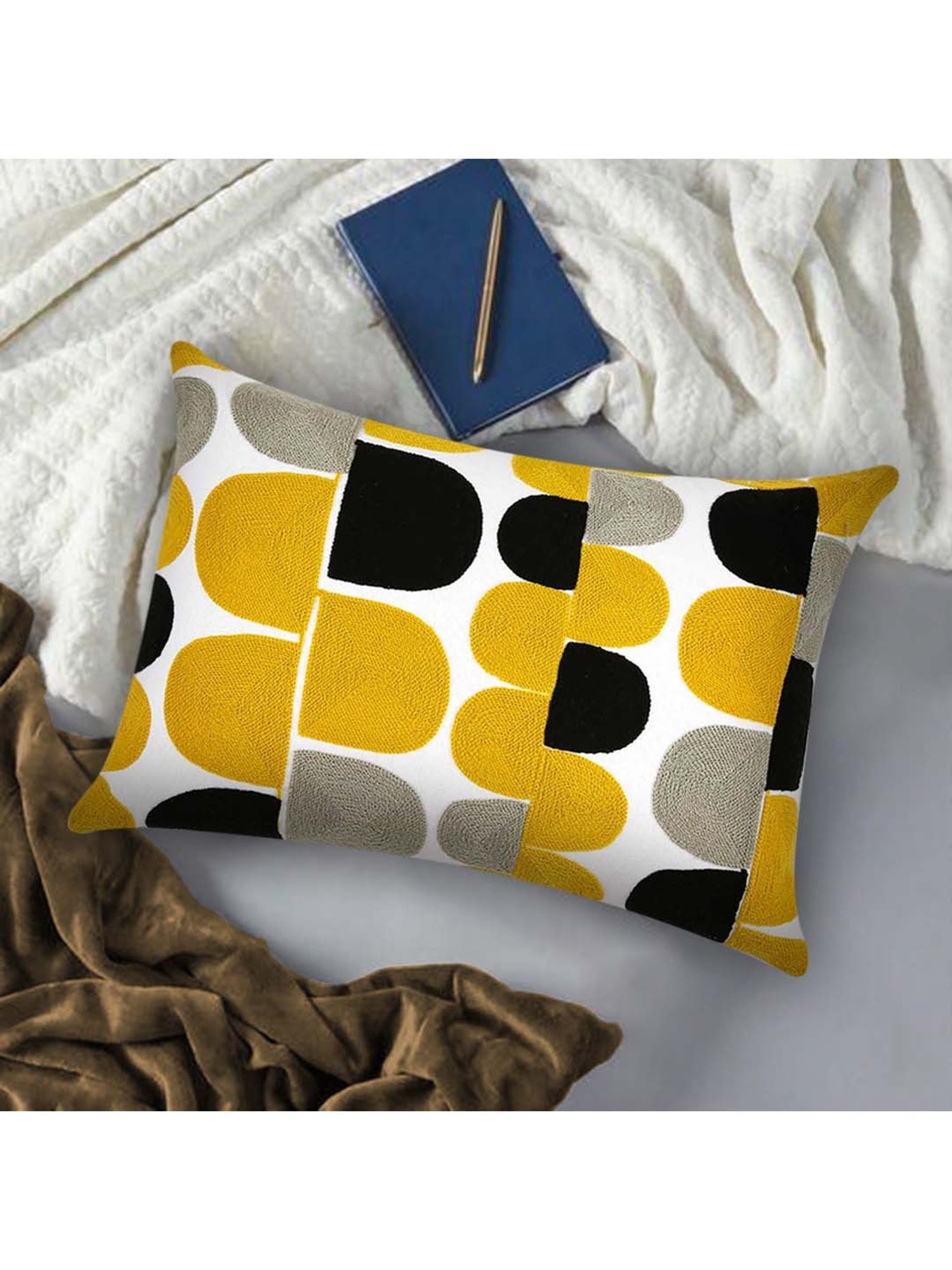 Home4U Facile Multicolor Cotton Cushion Cover - Set of 1