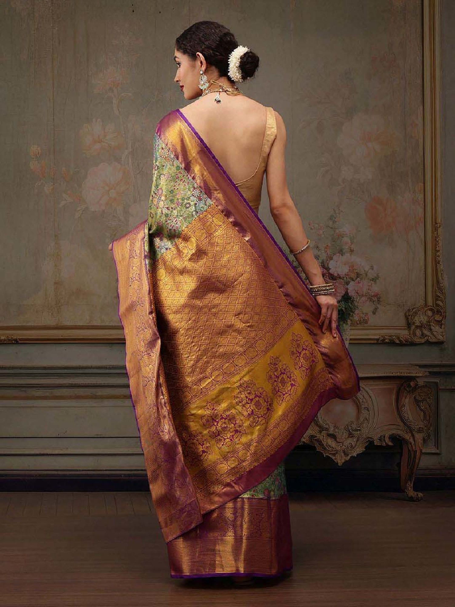 Silk Land Green Silk Woven Saree With Unstitched Blouse