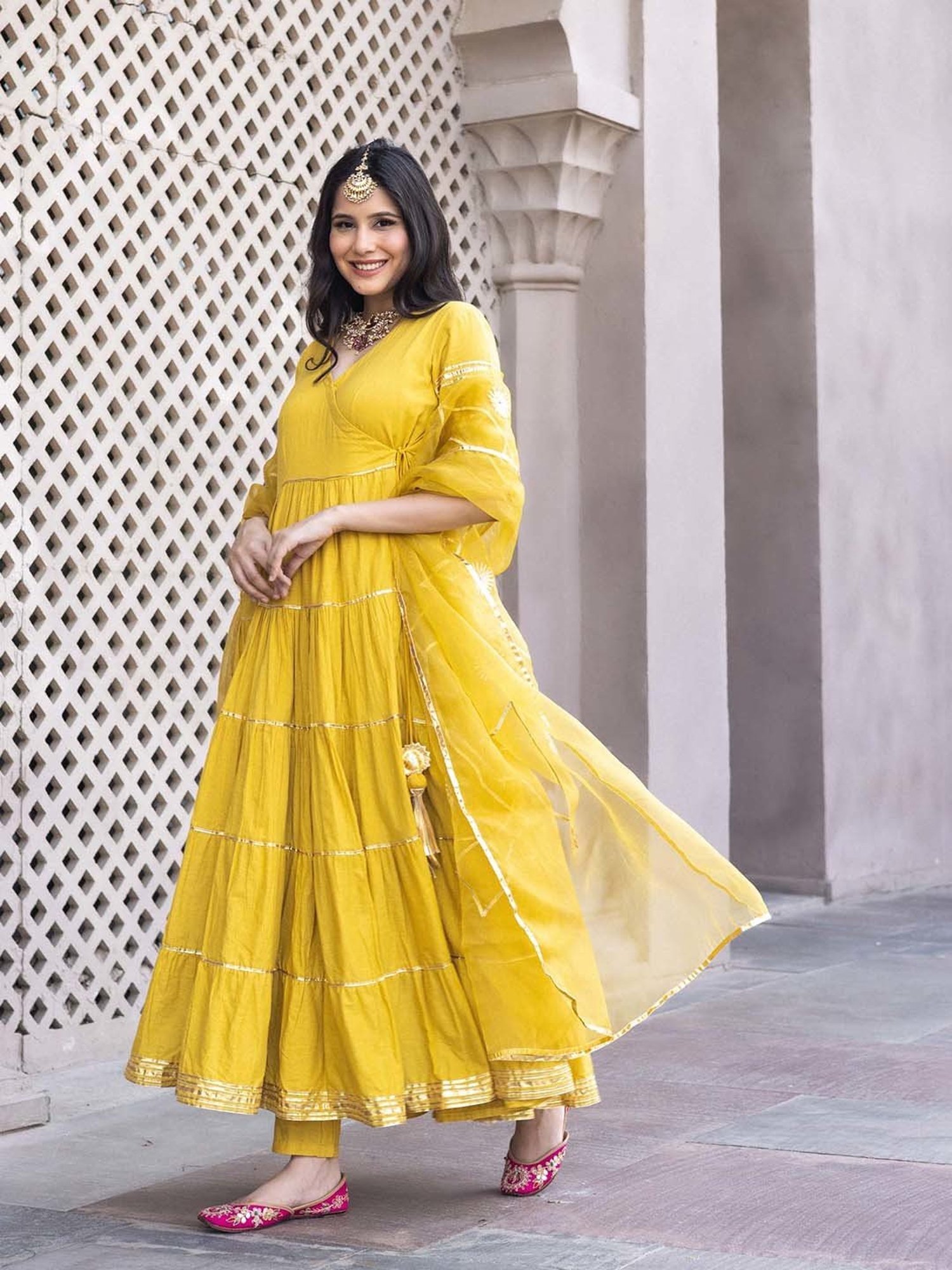 AACHHO Yellow Dahabi Gotapatti Cotton Suit Set