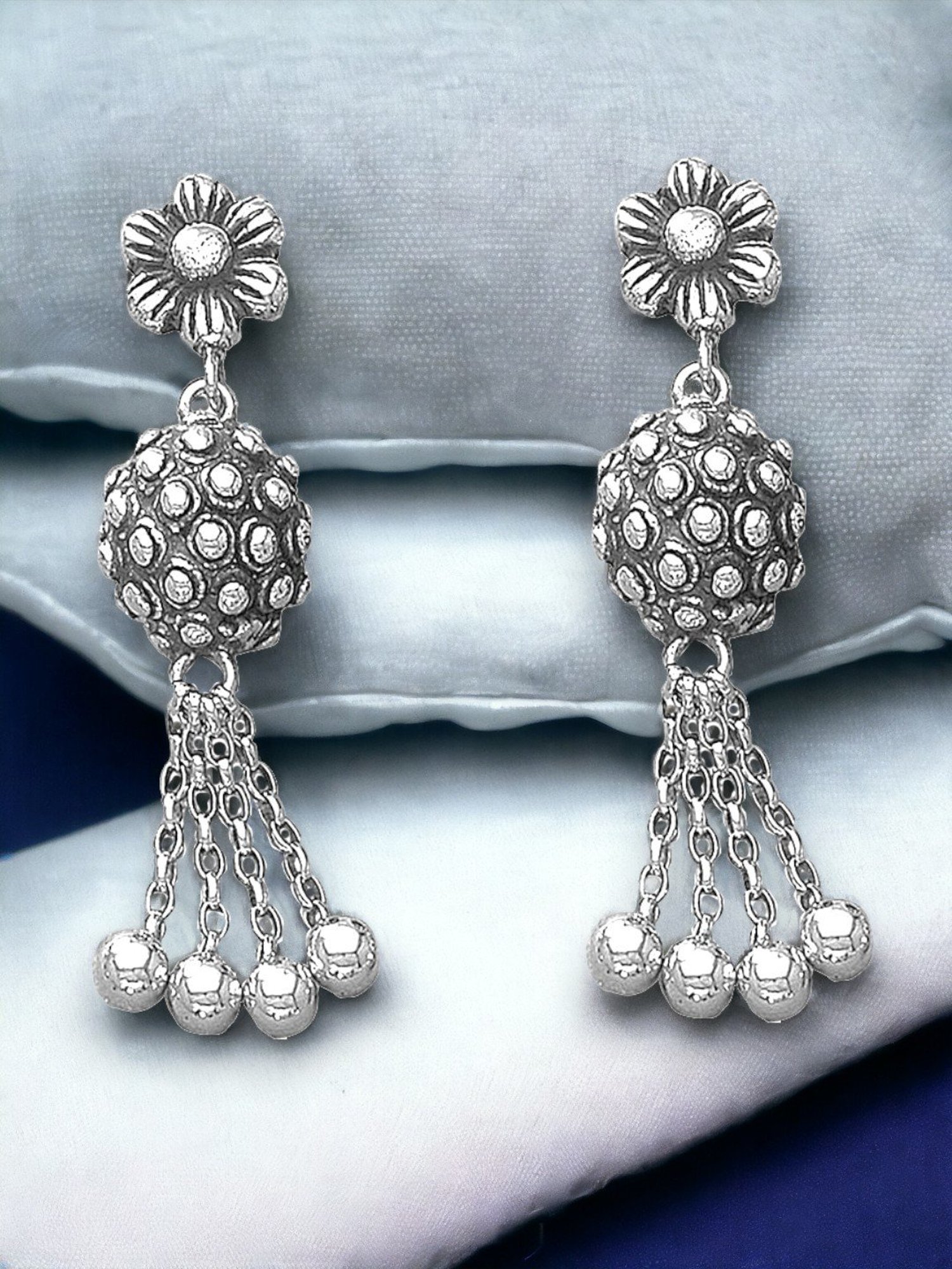 Taraash 92.5 Sterling Silver Modish Floral Style Antique Damgler Earrings
