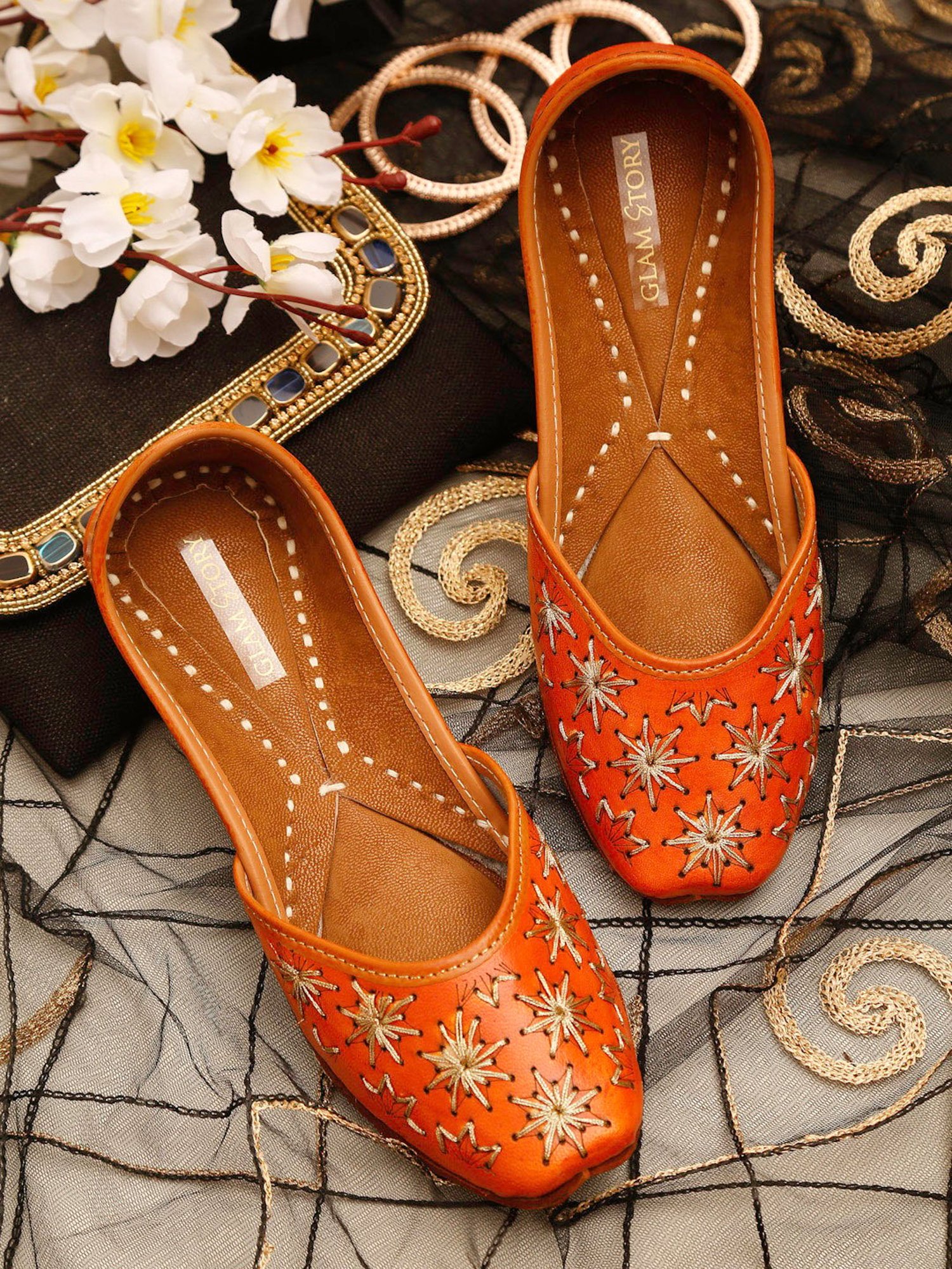 Glam Story Women's Orange Ethnic Juttis