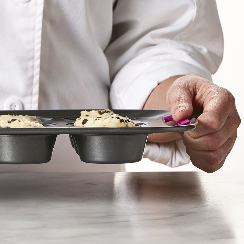 Trudeau 12ct Muffin Pan