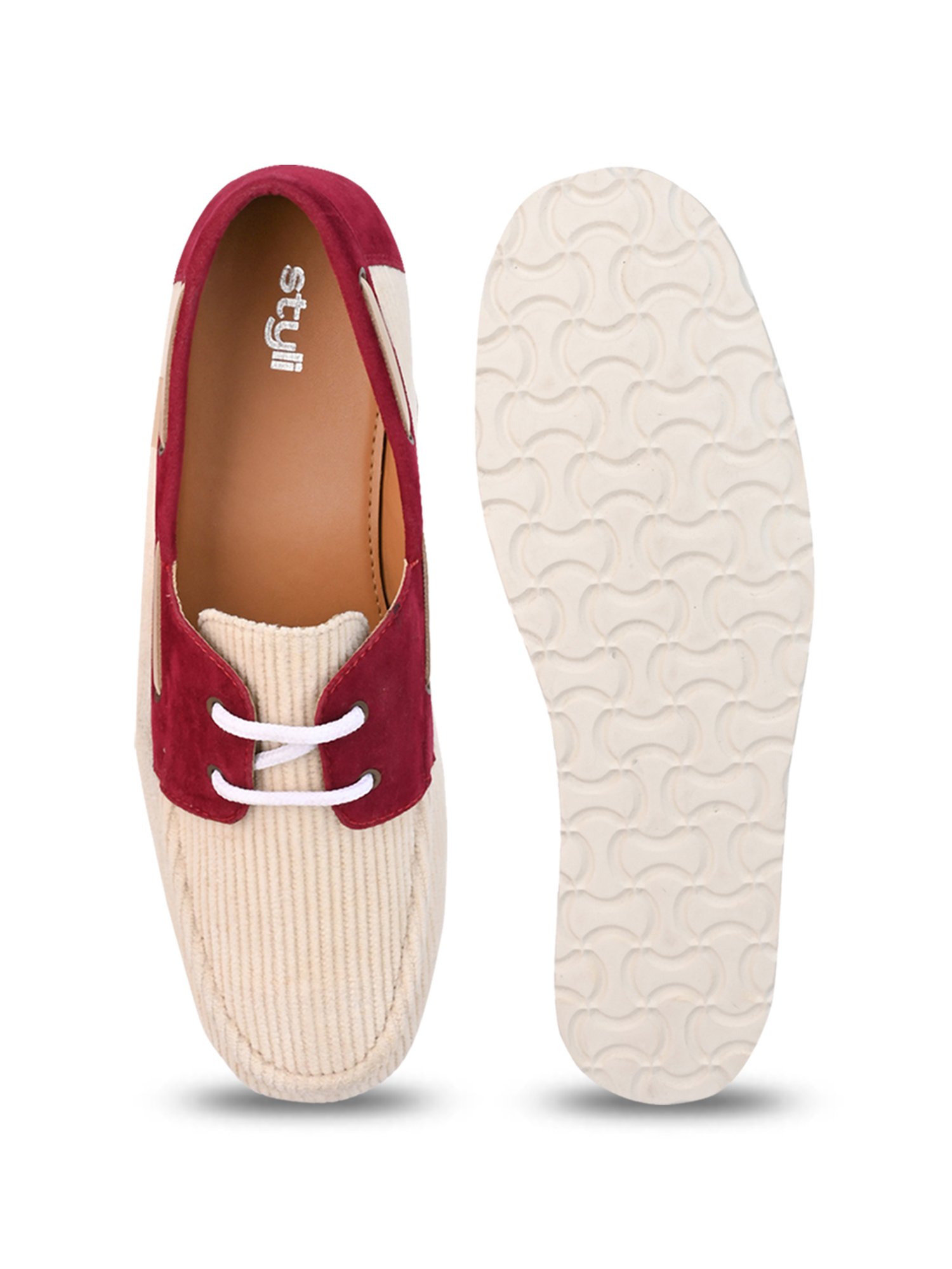 Styli Men's Beige Boat Shoes