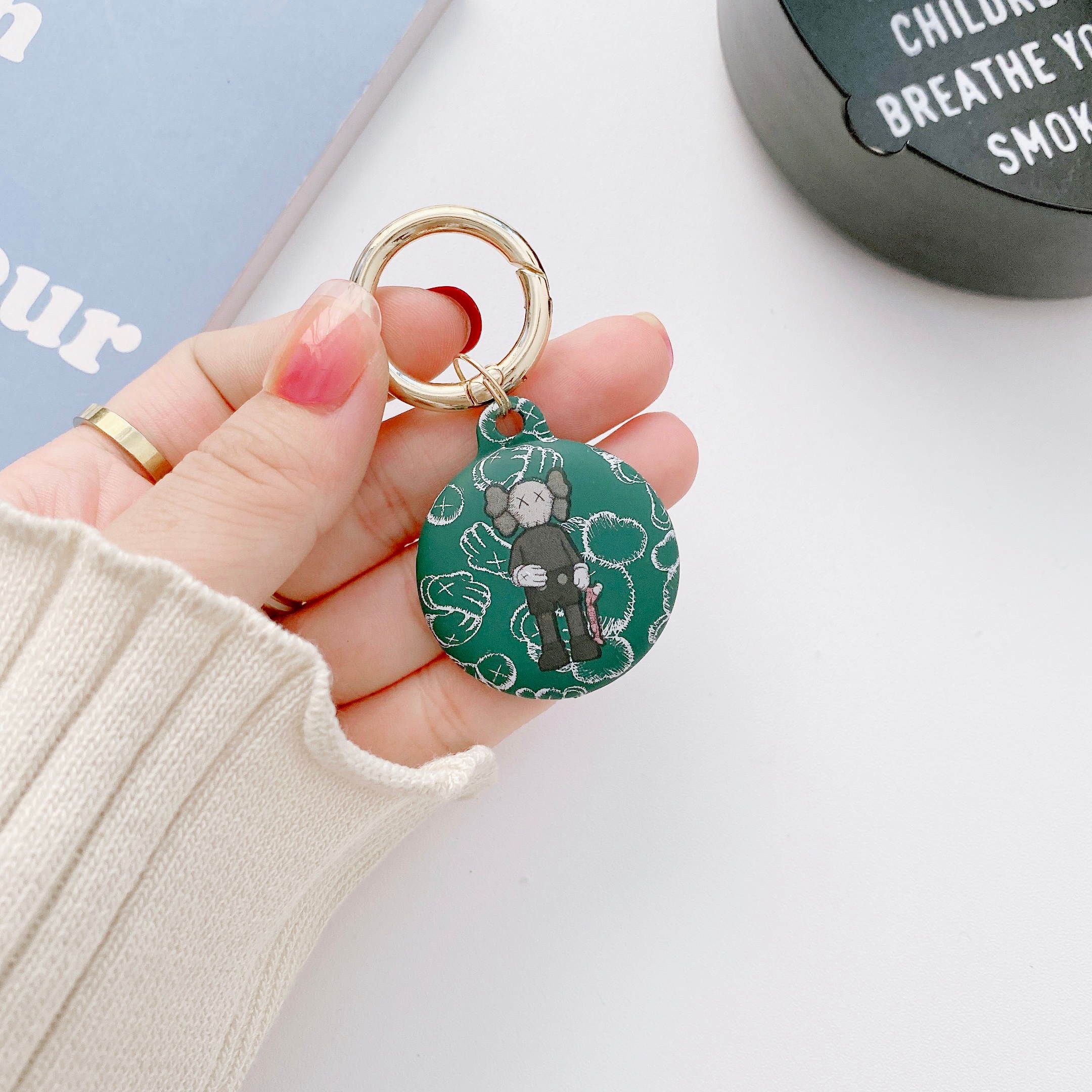 [7 PCS] Silicone Protective Case for AirTags, Tracker Lightweight Soft Protective Skin Cover Accessories with Key Chain Anti-Loss Design Compatible with Apple AirTags 2021