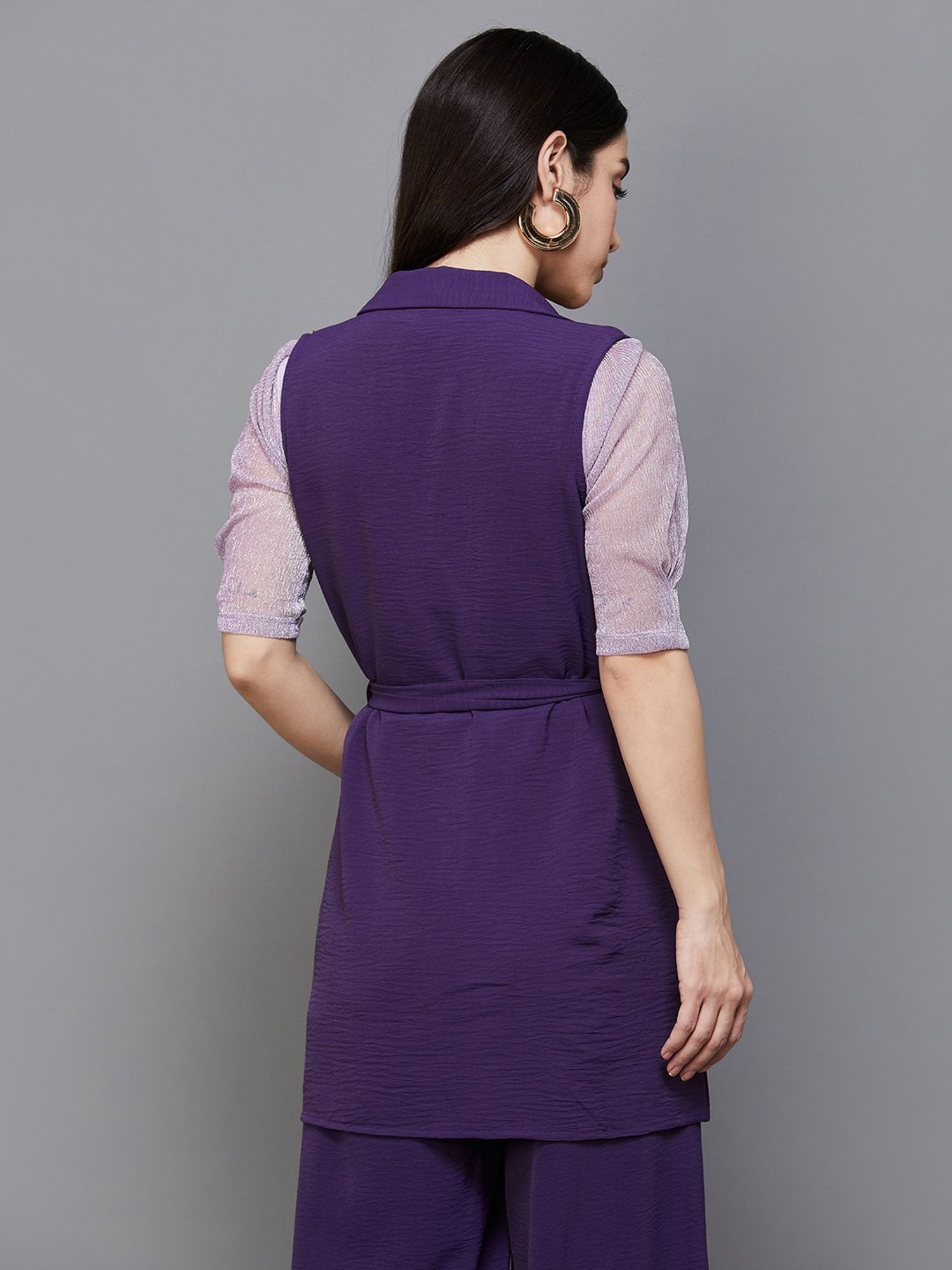 Code by Lifestyle Purple Sleeveless Shrug