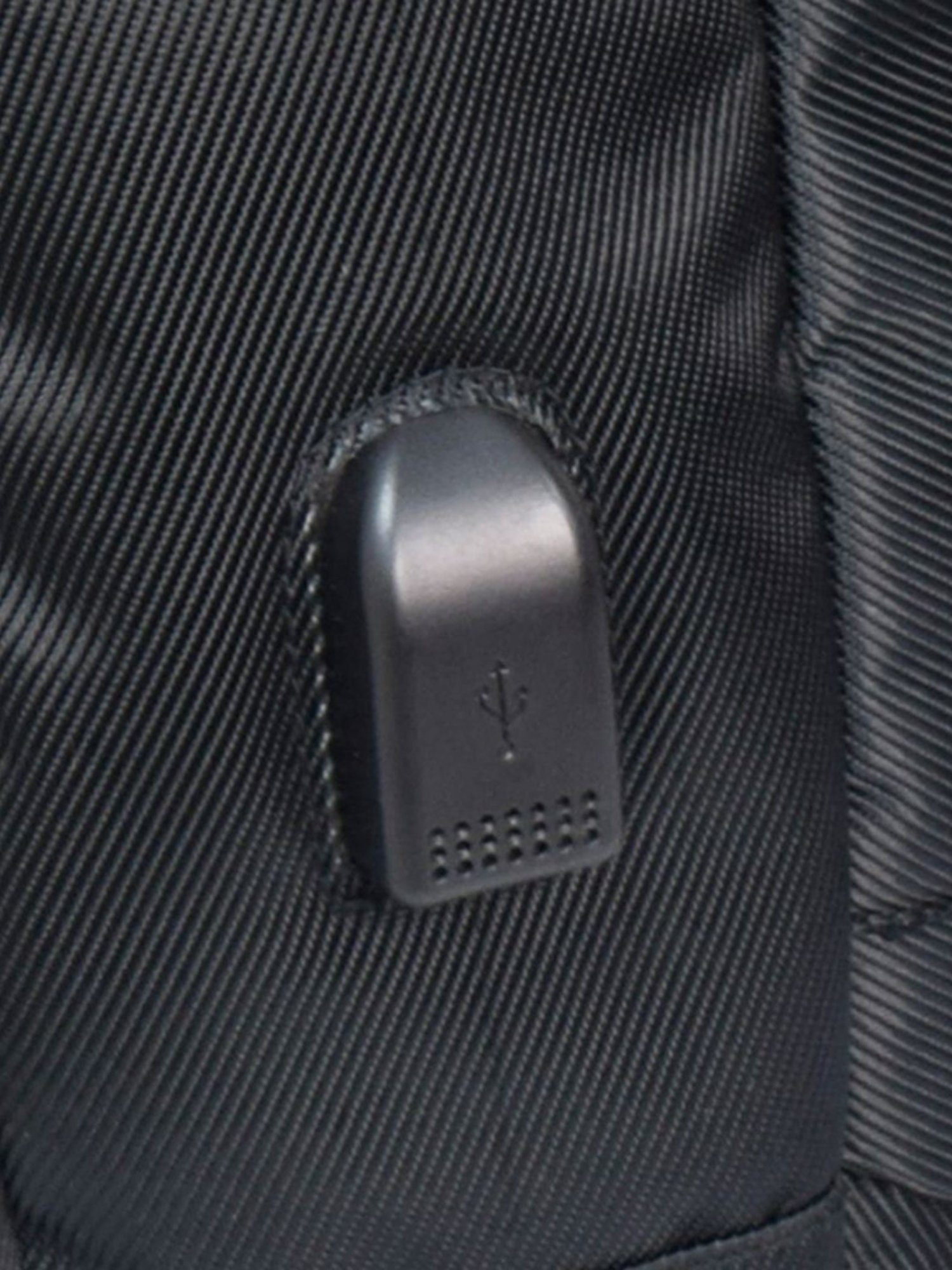 Swiss Military Black Backpack - 22 Ltrs