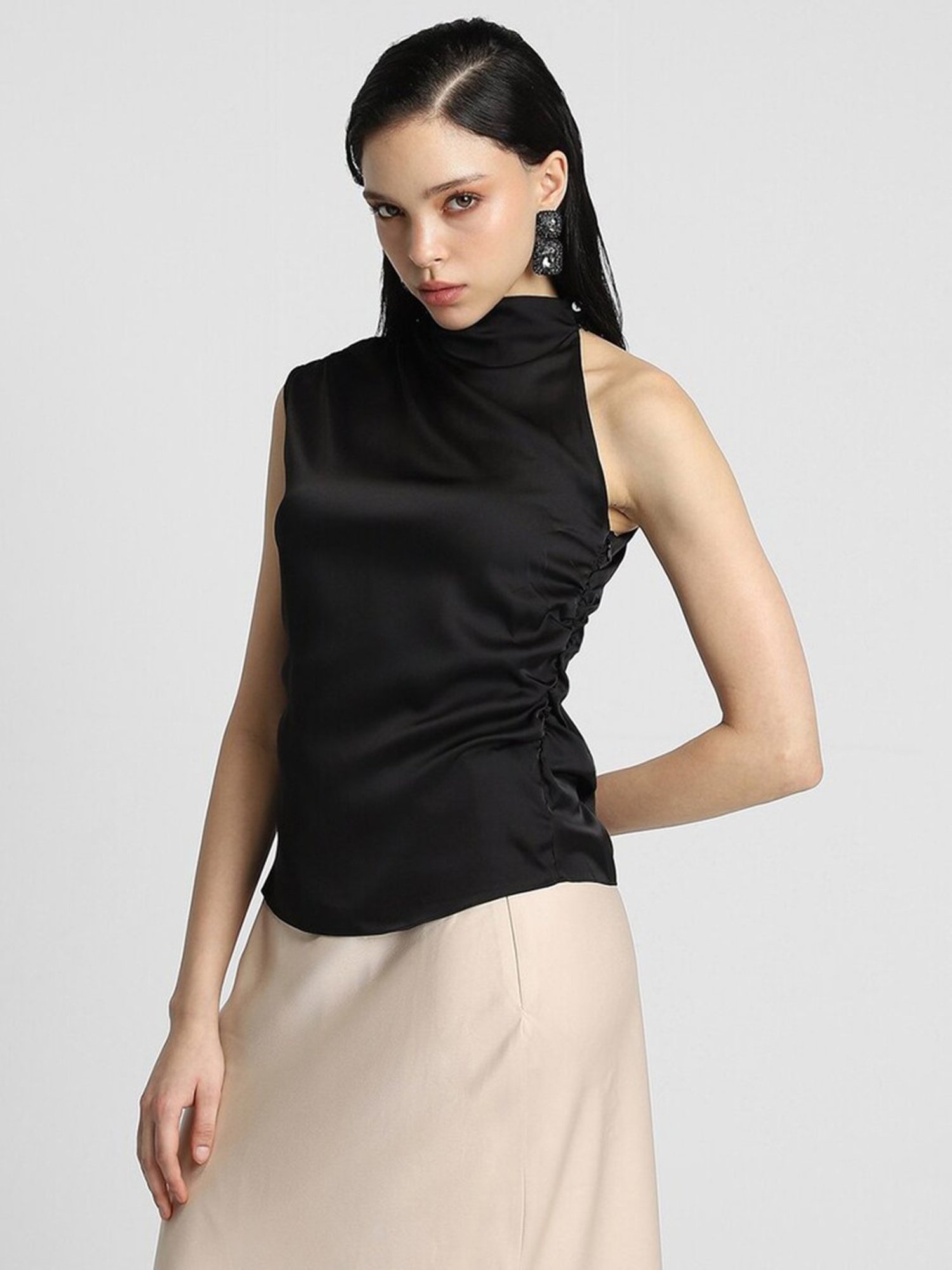 Forever 21 Black Regular Fit Top