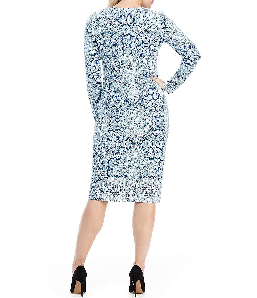 Maggy London Petite Size Long Sleeve V-Neck Printed Sheath Dress