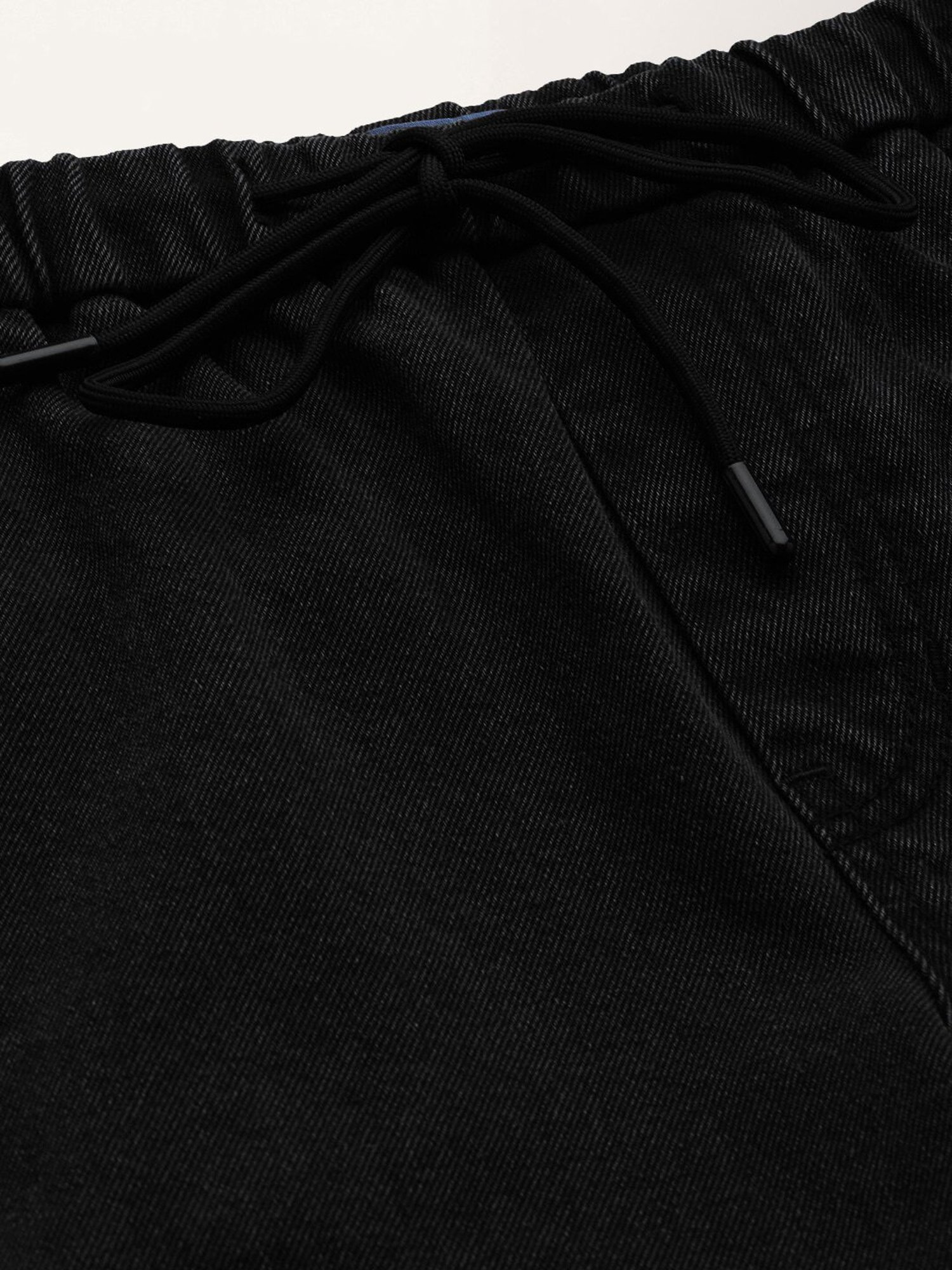 Bene Kleed Black Regular Fit Cargo Shorts