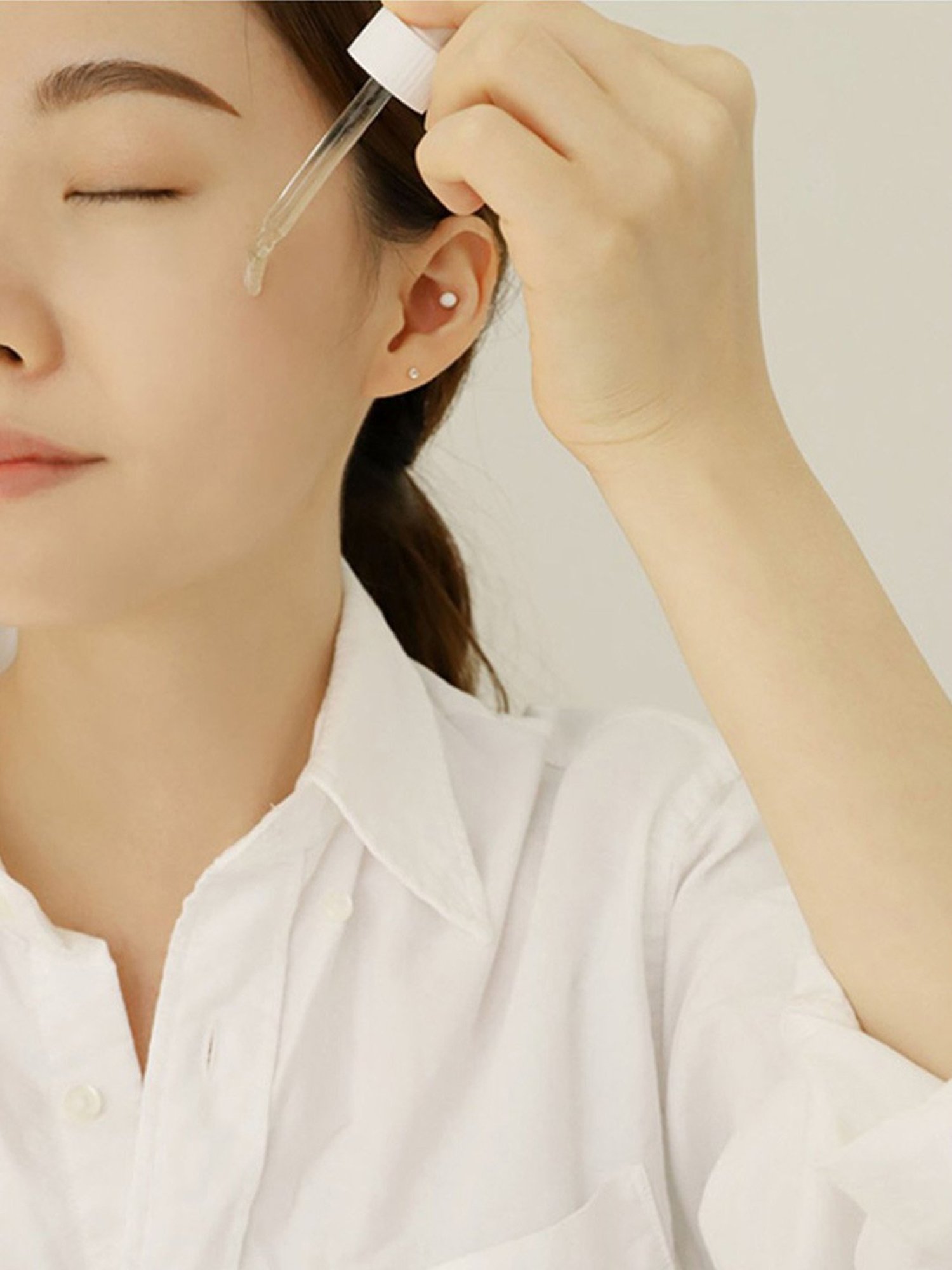 Khadi Essentials 20% Vitamin C Face Serum with Grapefruit for Toned & Bright Skin - 30 ml