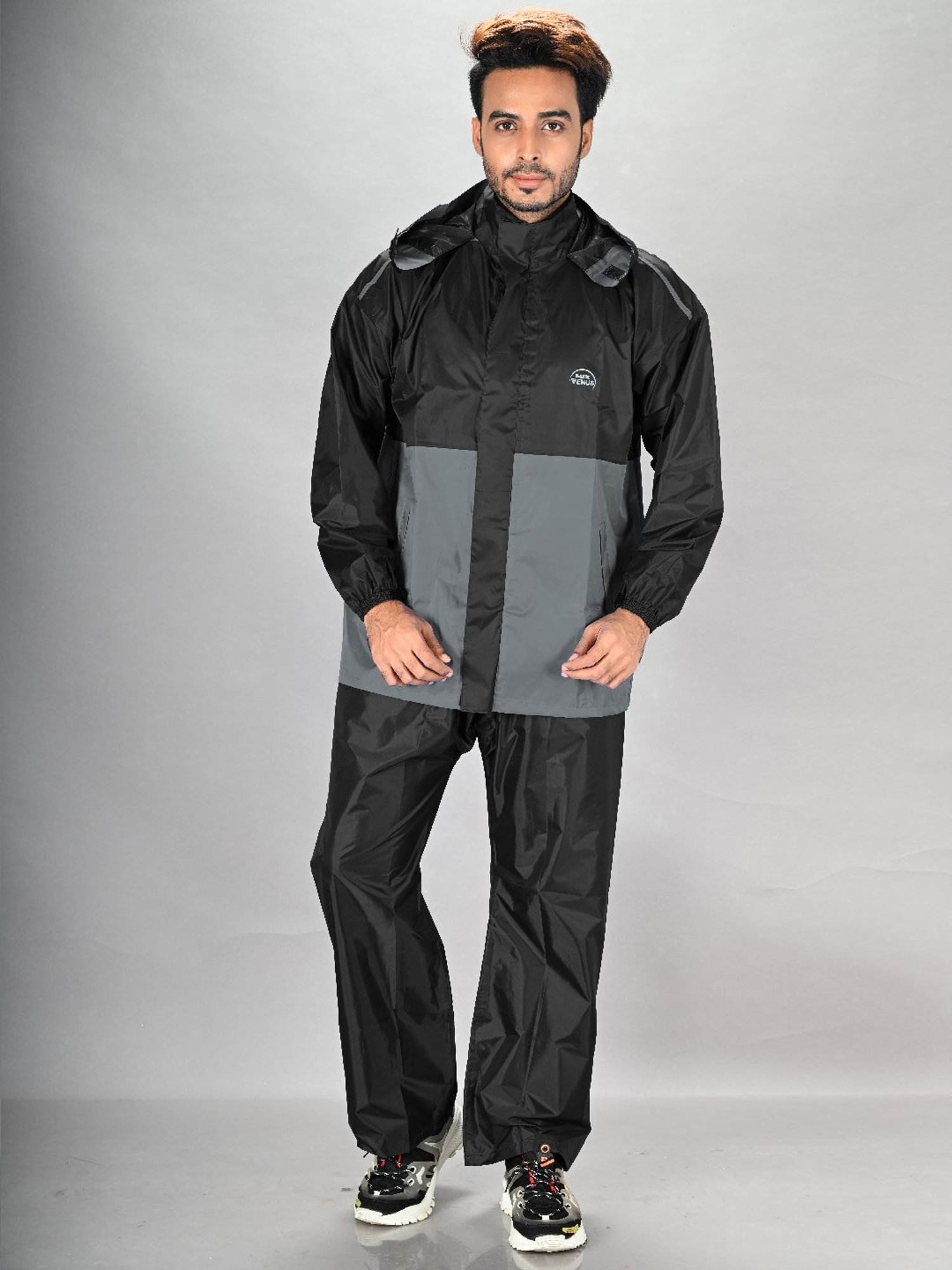 Lux Venus Black Raincoat Set