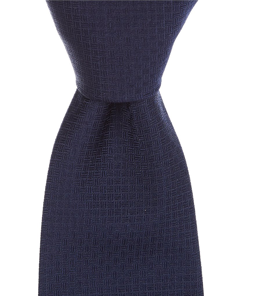 Roundtree & Yorke Trademark Mini Squares Solid Narrow 3 1/8#double; Silk Tie