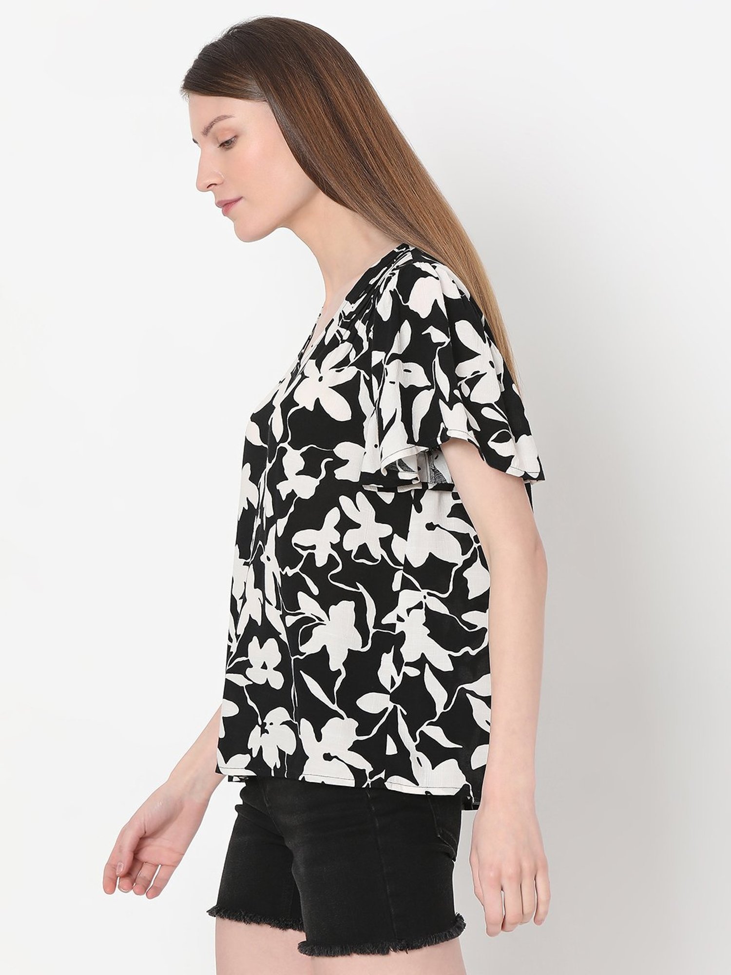 Vero Moda Black & White Floral Print Top