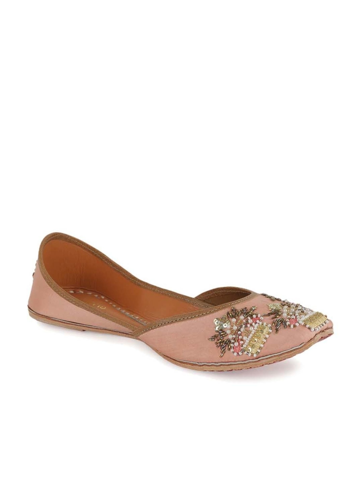 Glam Story Women's Peach Ethnic Juttis