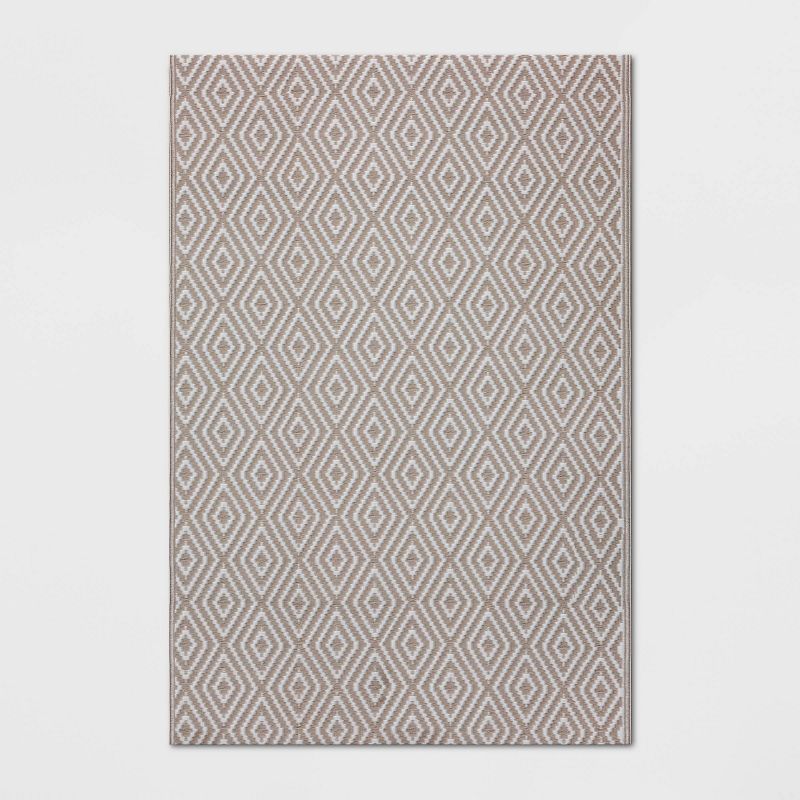 4' x 6' Outdoor Rug Reversible Diamond Gray - Room Essentials™
