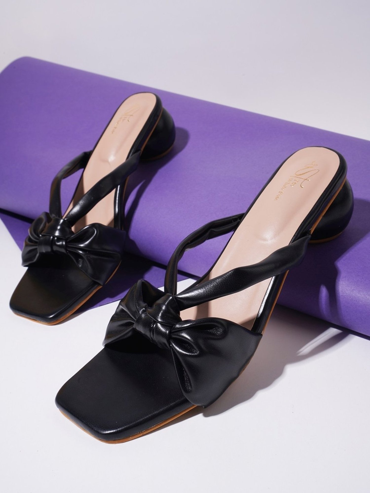 The White Pole Women's Black Casual Sandals