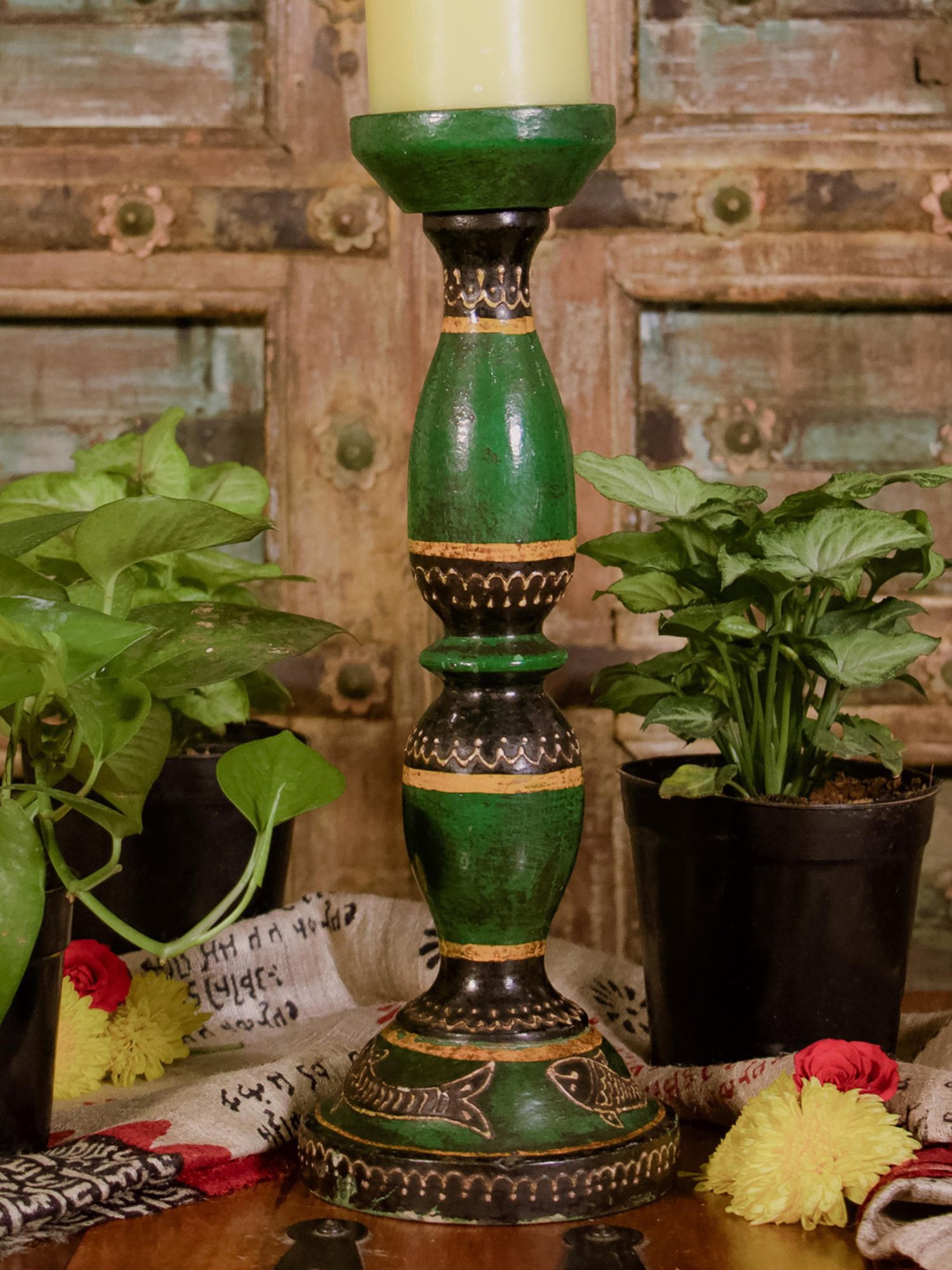 Darice Pack of 2 Cleveland Vintage Lighting Edison Style E12S Base Flame Candelabra Bulbs