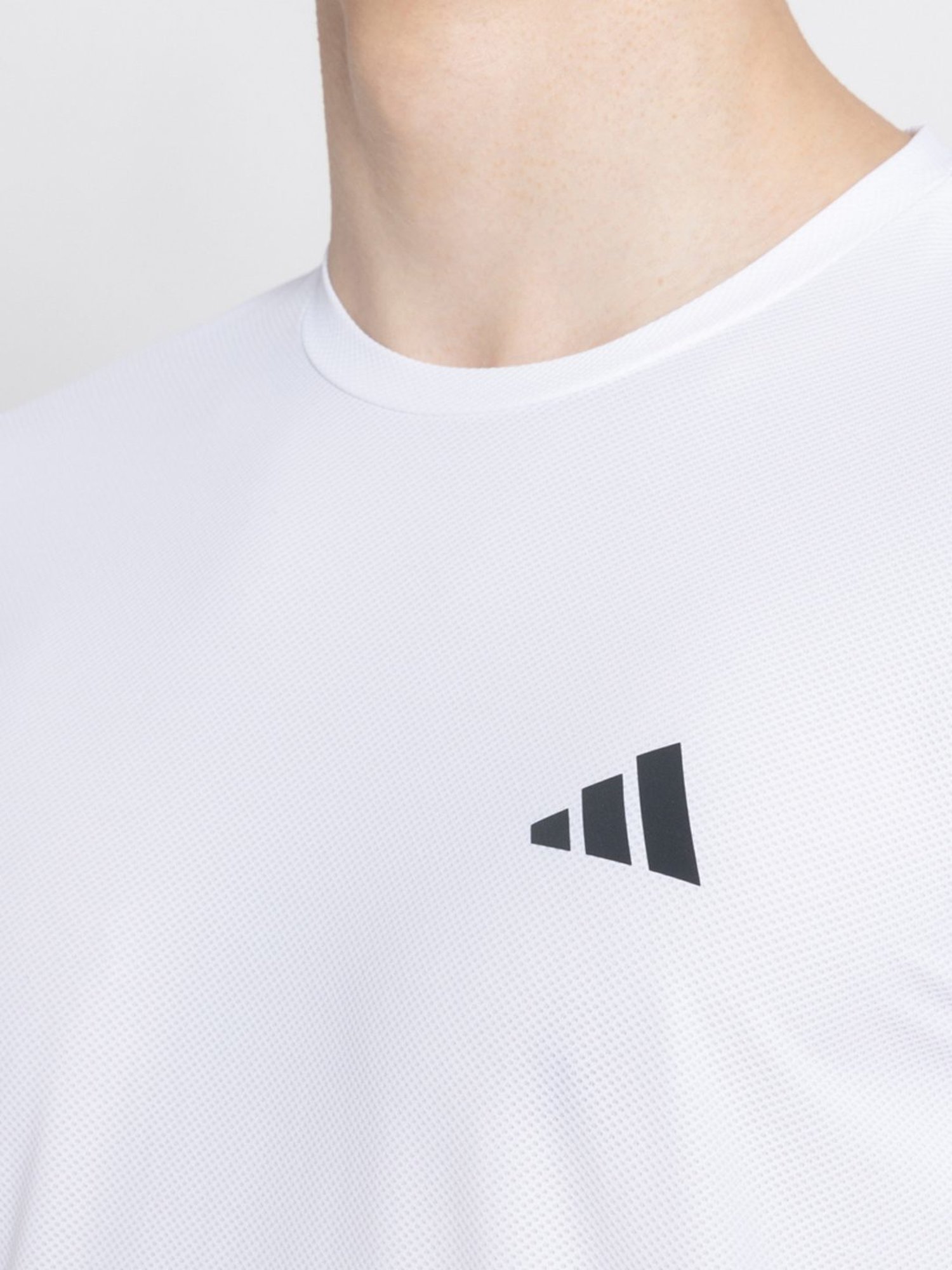 Columbia Black Regular Fit Sports T-Shirt