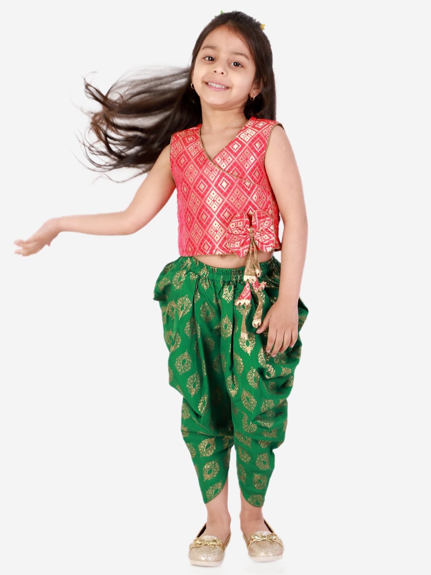 TWISHA Kids Red & Green Printed Top with Dhoti