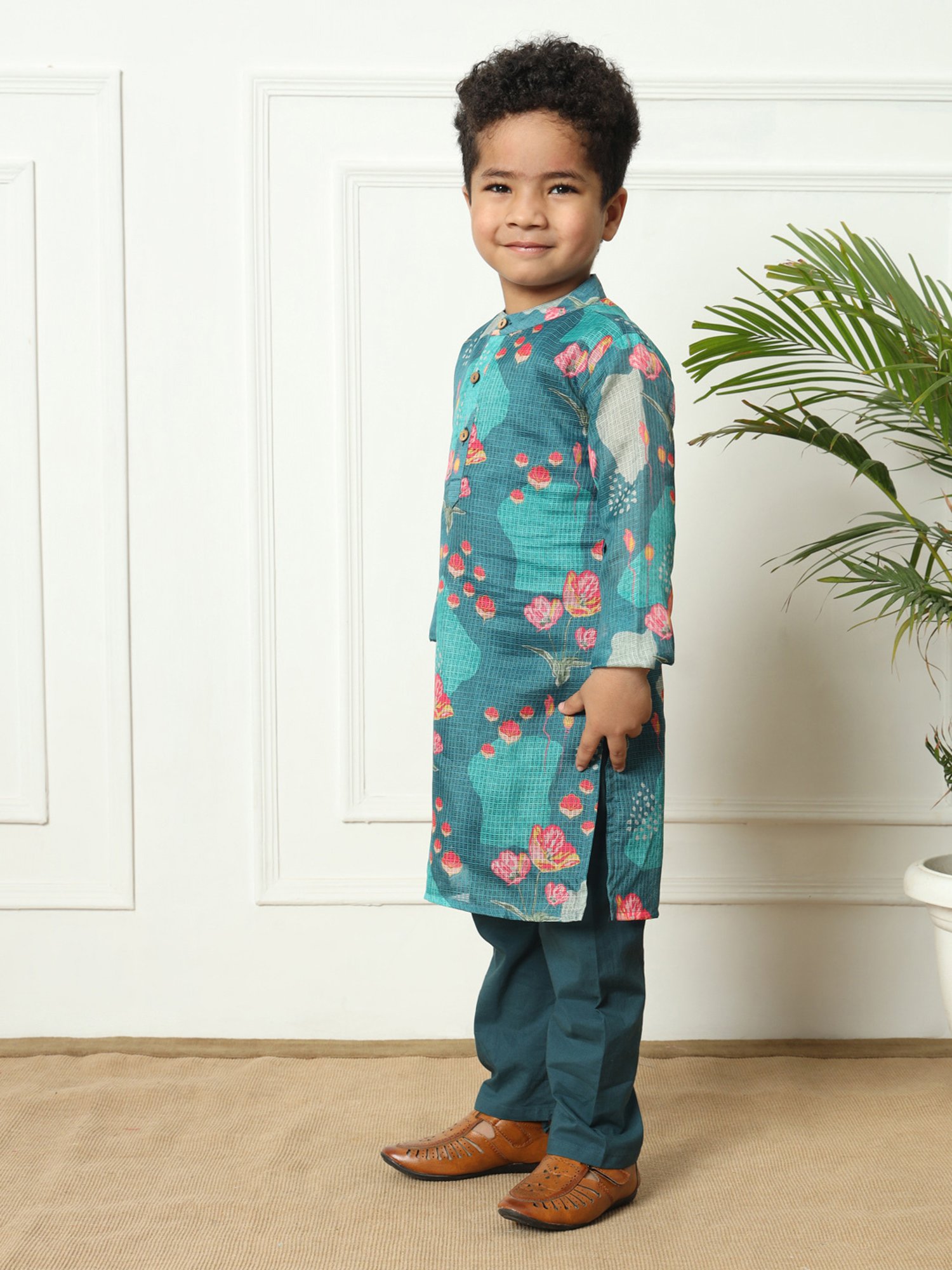 READIPRINT FASHIONS Kids Teal Printed Full Sleeves Kurta with Pyjamas