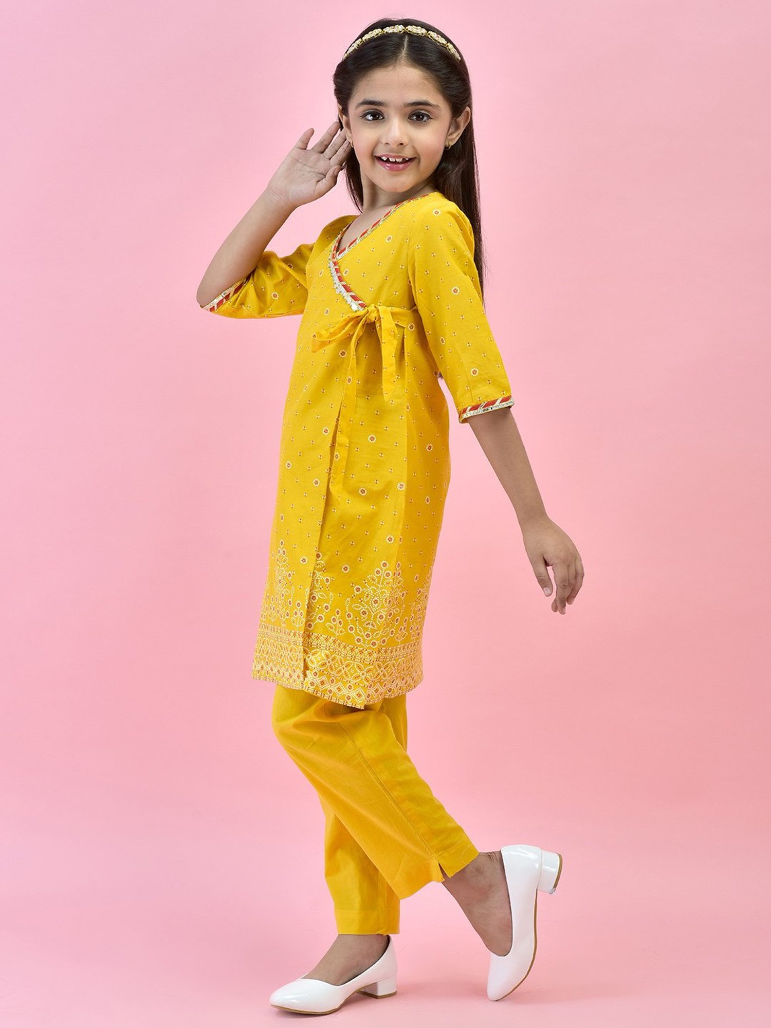 Juniper Girls Yellow Printed Kurta With Pants