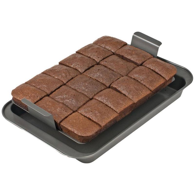 Chicago Metallic 9"x13" Slice Solutions Brownie Pan