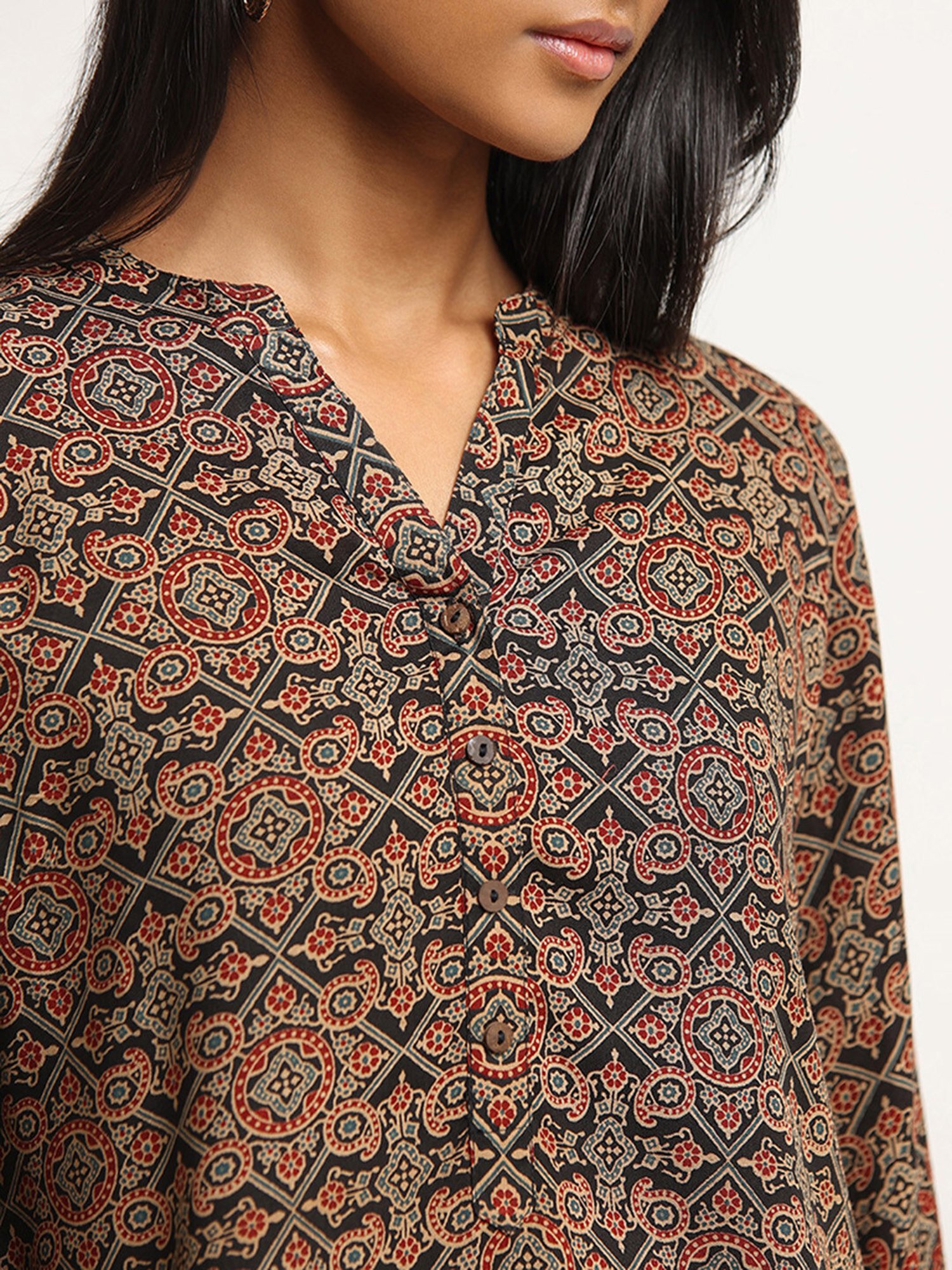 Utsa by Westside Black Straight Fit Printed Kurti