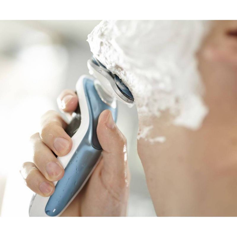 Philips Norelco 7500 for Sensitive Skin Wet & Dry Men's Rechargeable Electric Shaver - S7371/84