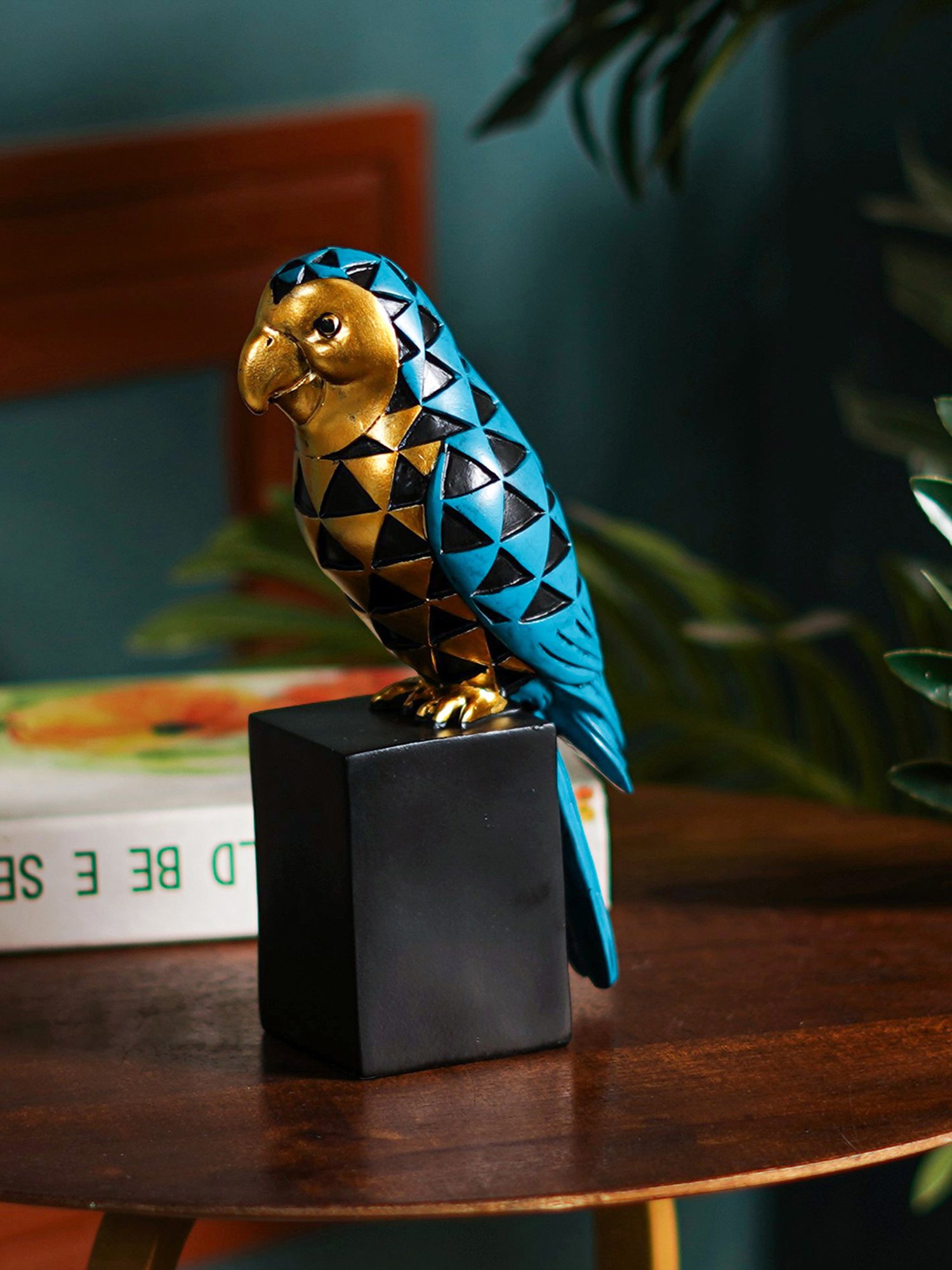 The Artment Cockatoo Symphony Geometric Resin Beauty