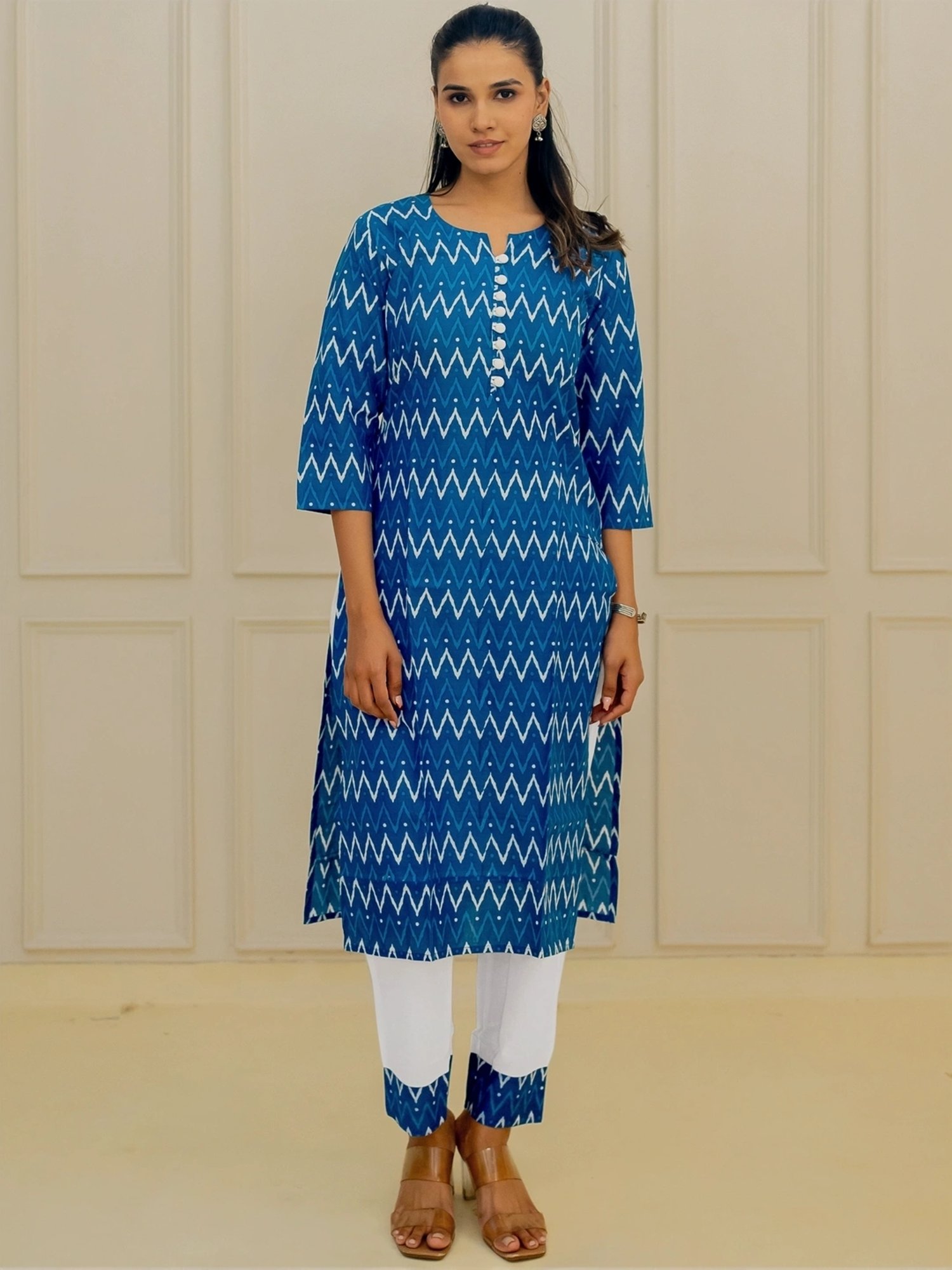 MIRCHI FASHION Blue & White Cotton Printed Kurta Pant Set