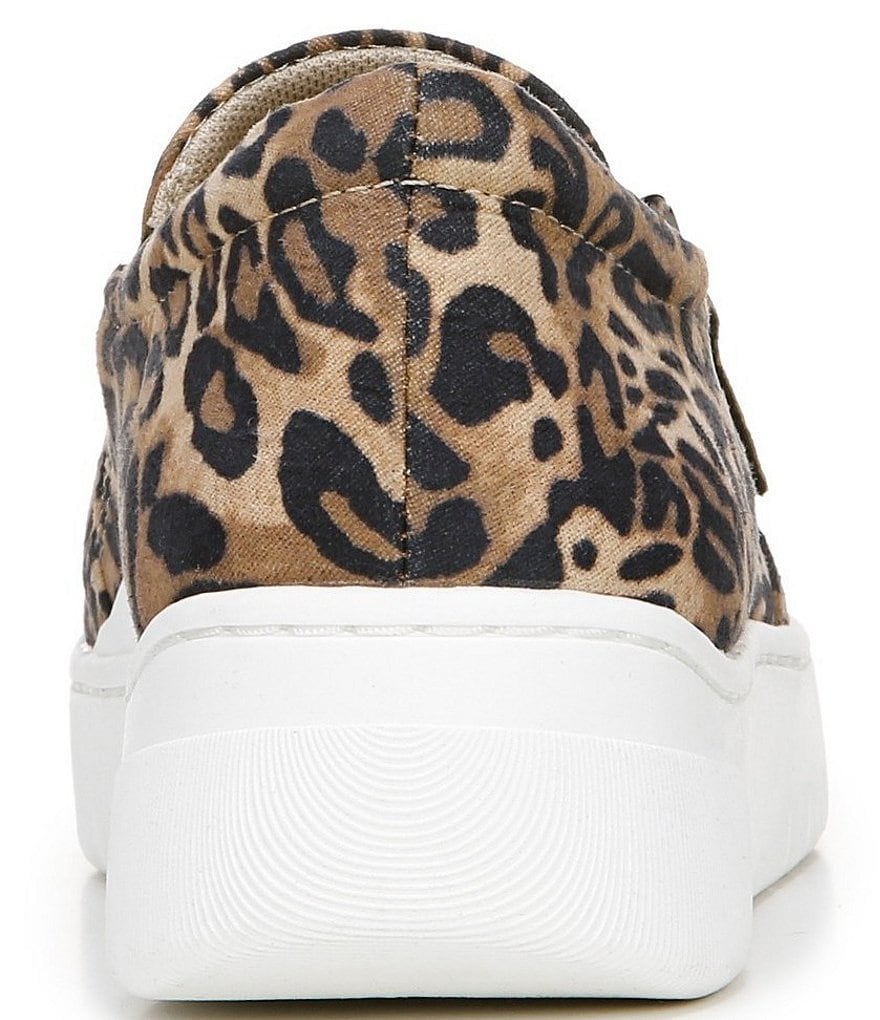 Trotters Kiera Suede Kitten Heel Pumps