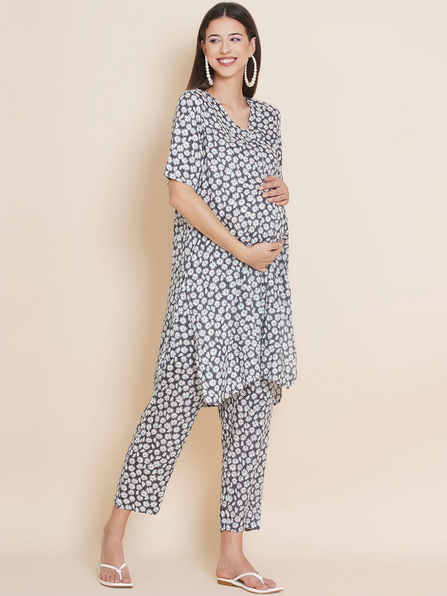 Mine4Nine Grey & White Floral Print Maternity Kurta With Pyjamas