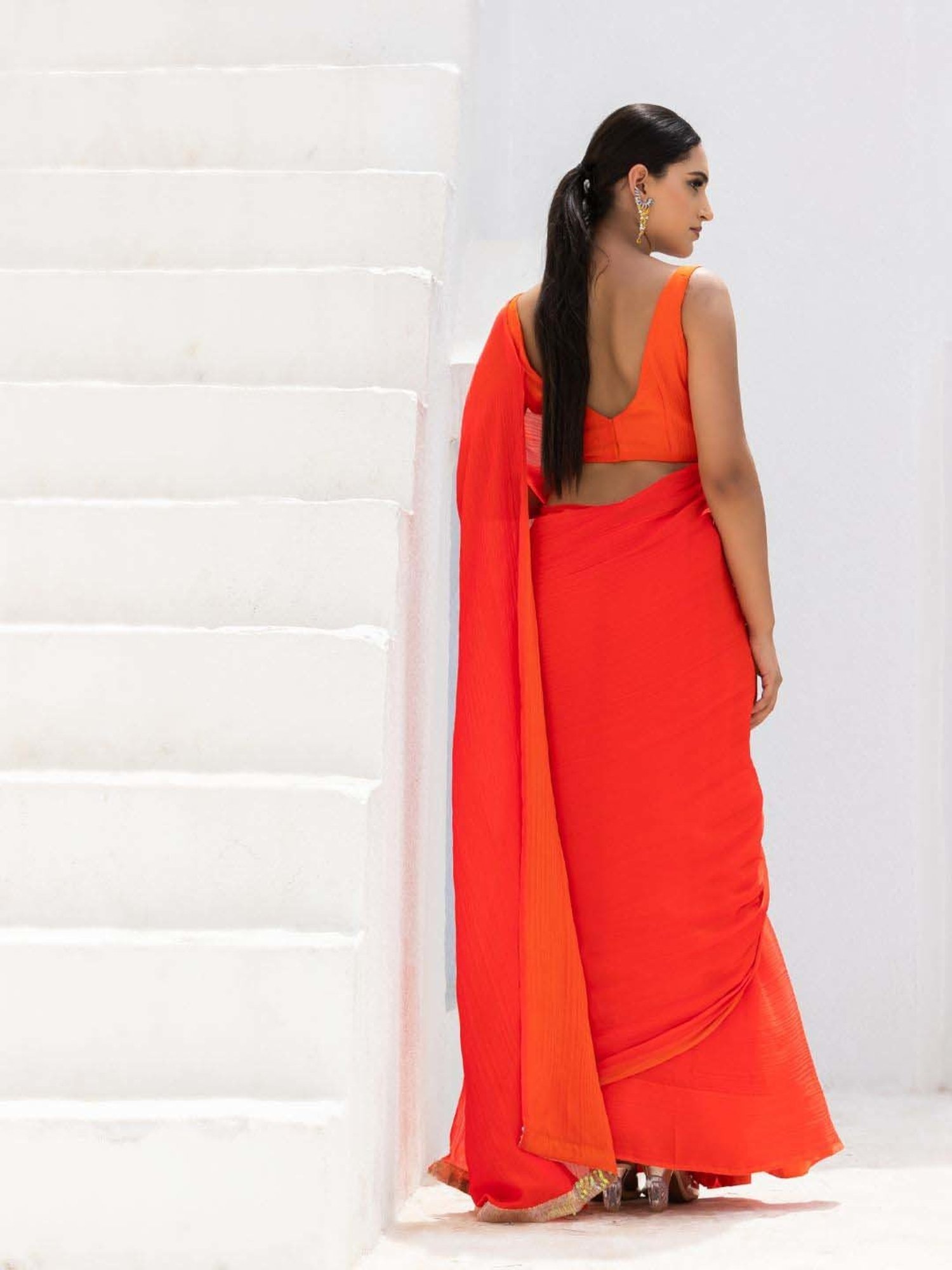 Swtantra Orange Saree With Unstitched Blouse